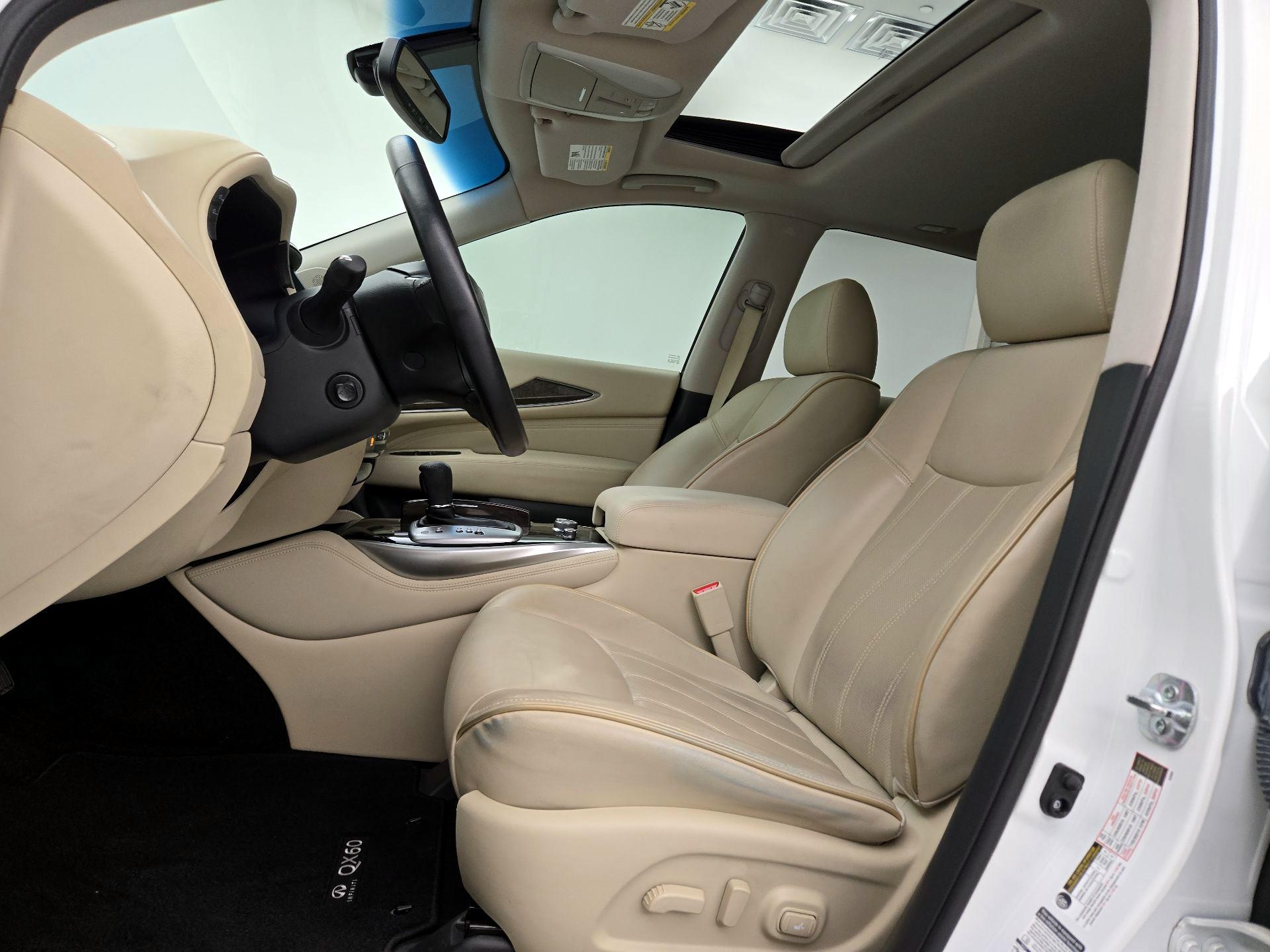 Thumbnail: 2015 INFINITI QX60 - 11