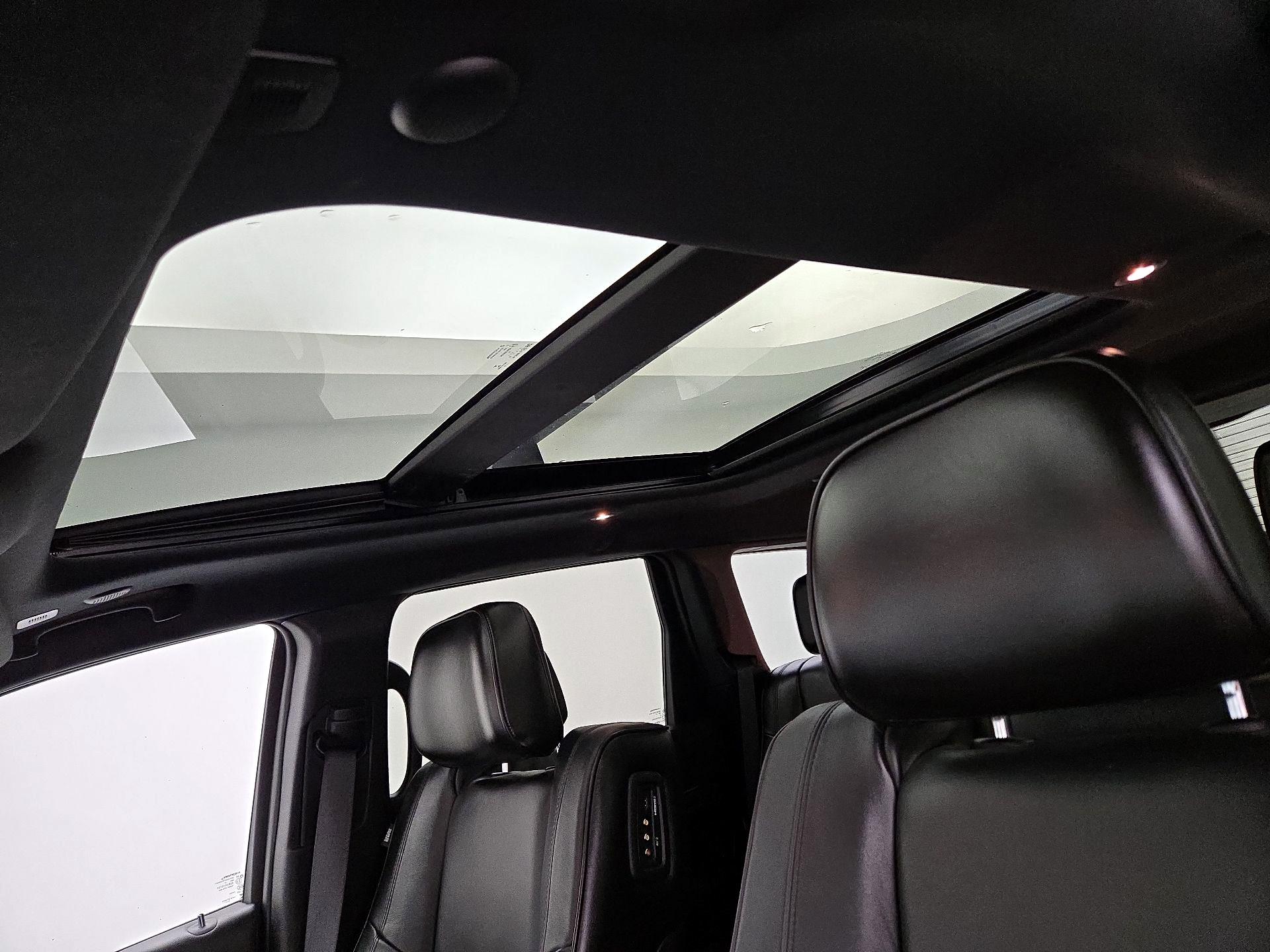 Thumbnail: 2021 Jeep Grand Cherokee - 20