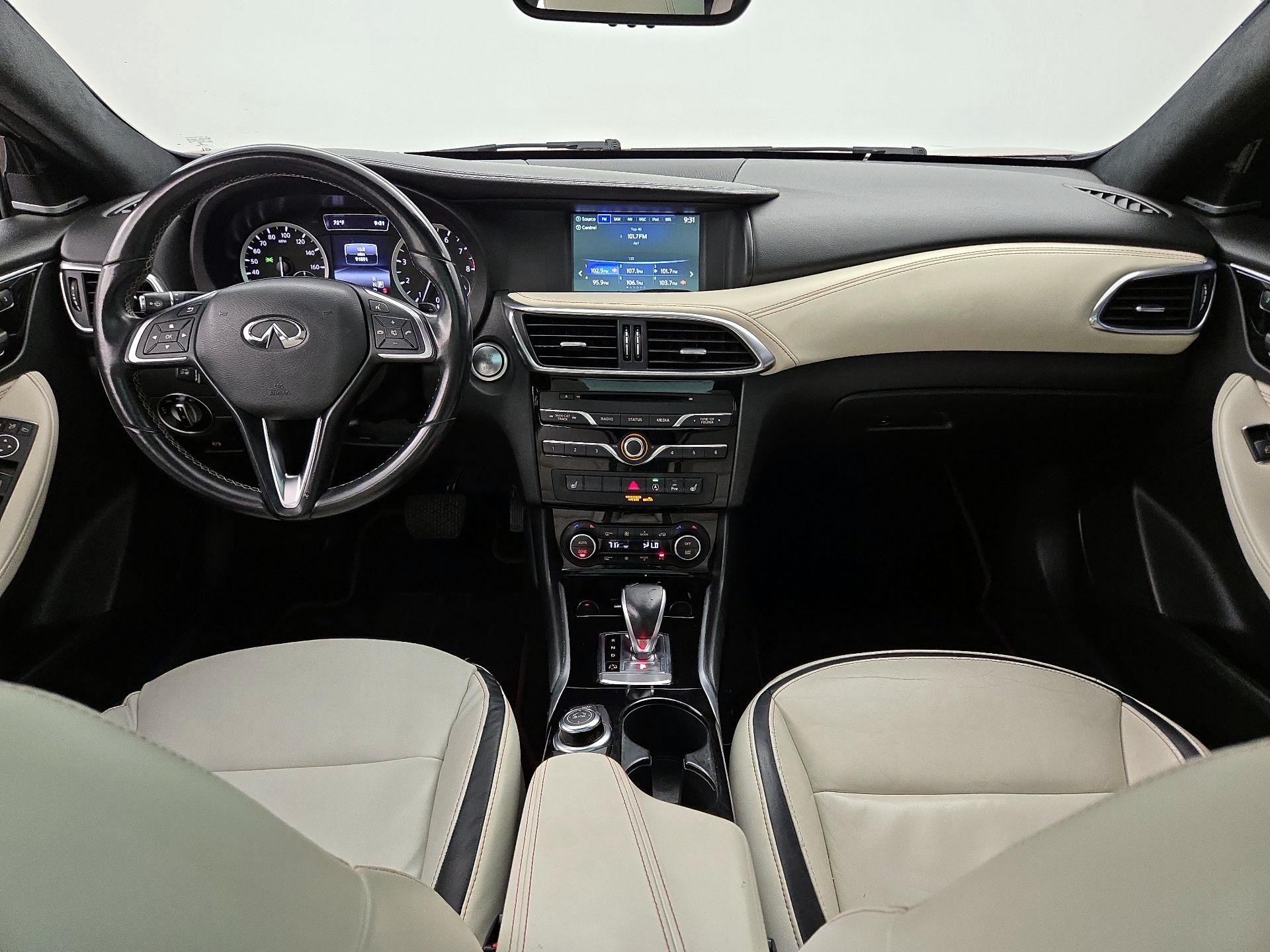 Thumbnail: 2018 INFINITI QX30 - 9