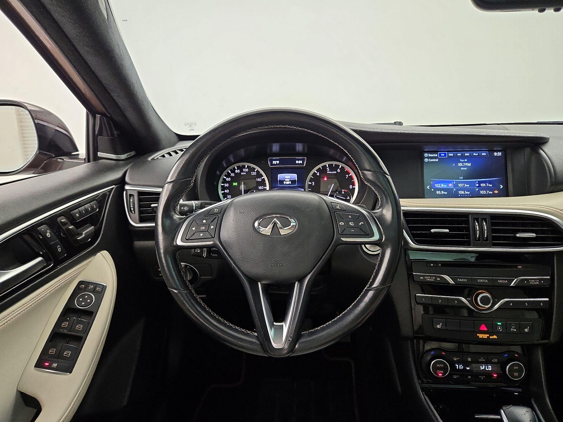 Thumbnail: 2018 INFINITI QX30 - 10