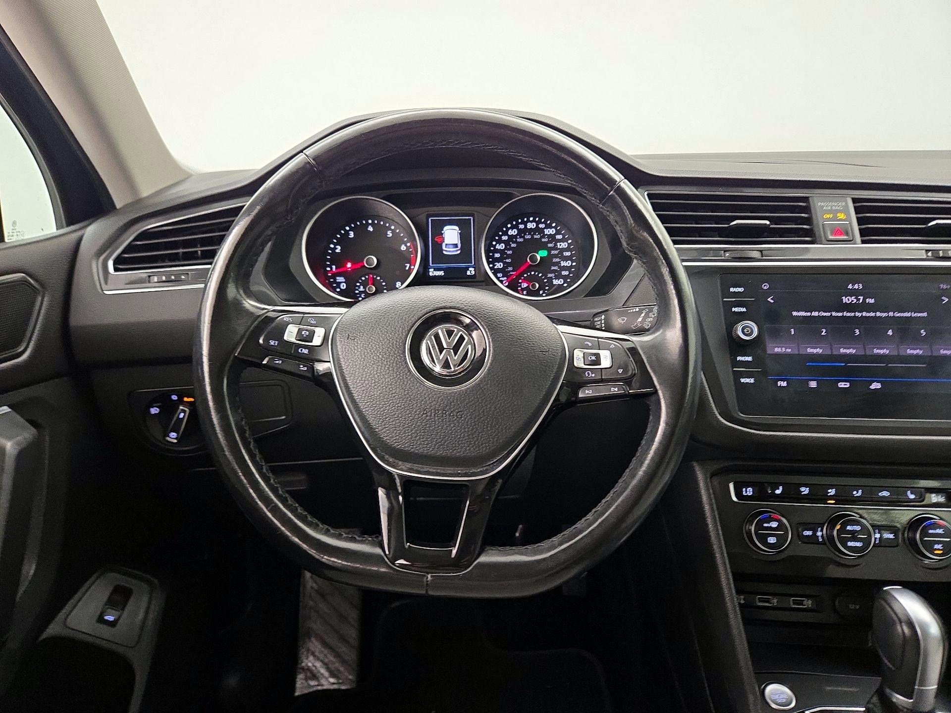 Thumbnail: 2018 Volkswagen Tiguan - 10