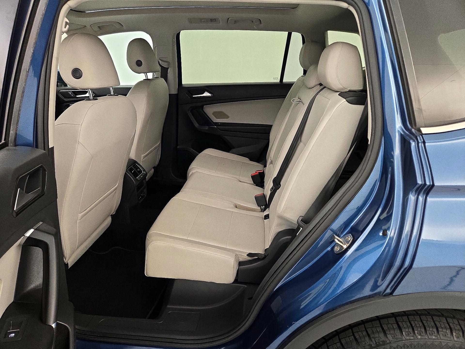 Thumbnail: 2018 Volkswagen Tiguan - 20