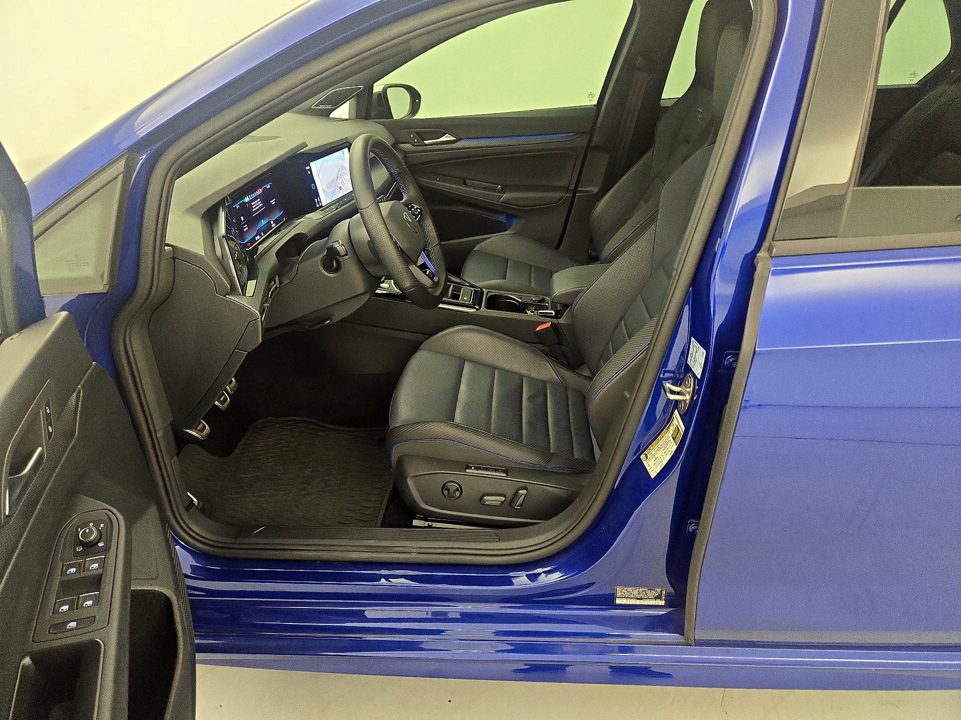 Thumbnail: 2024 Volkswagen Golf - 11