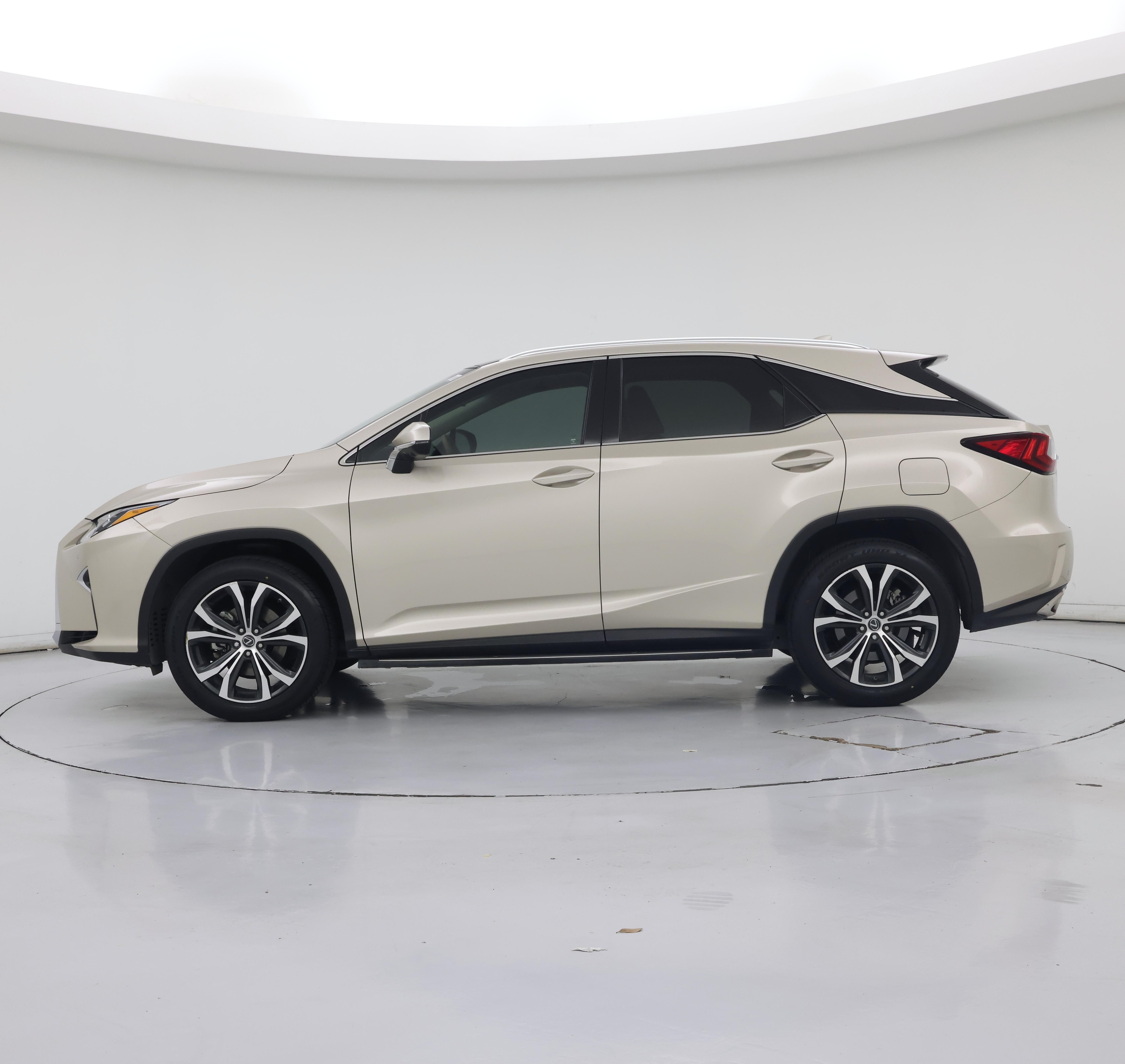 Thumbnail: 2018 Lexus RX - 3