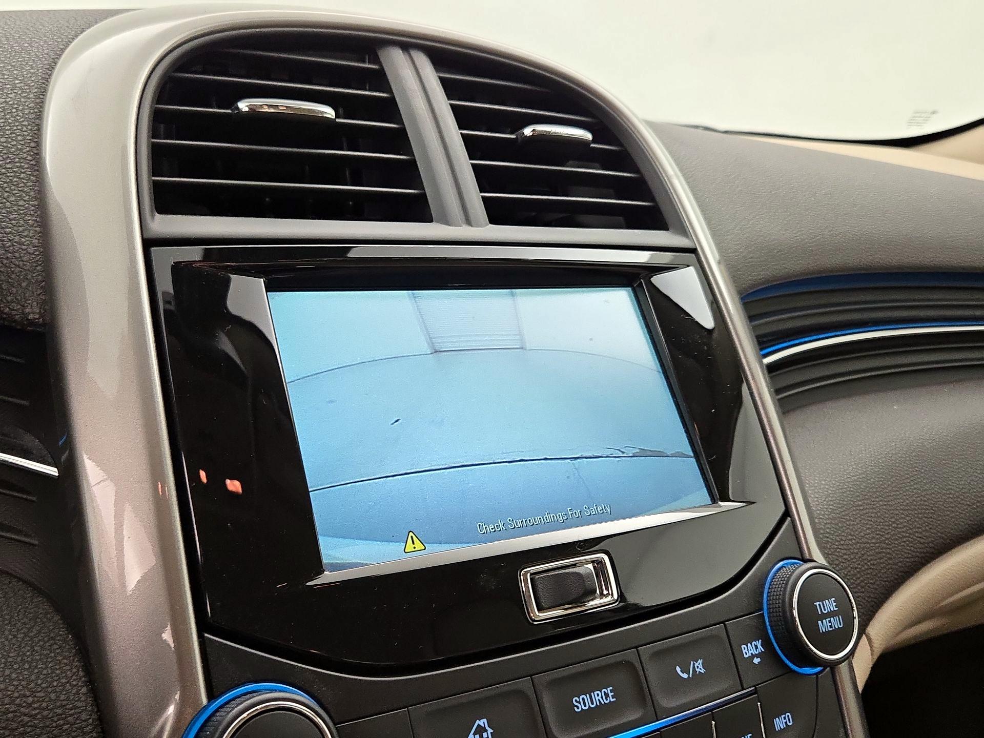 Thumbnail: 2015 Chevrolet Malibu - 14