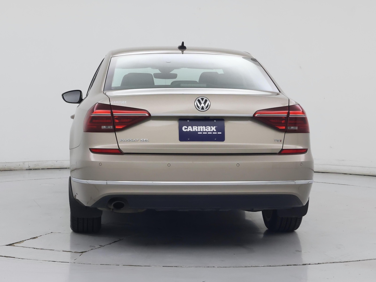 2017 Volkswagen Passat SEL Premium - Photo 7
