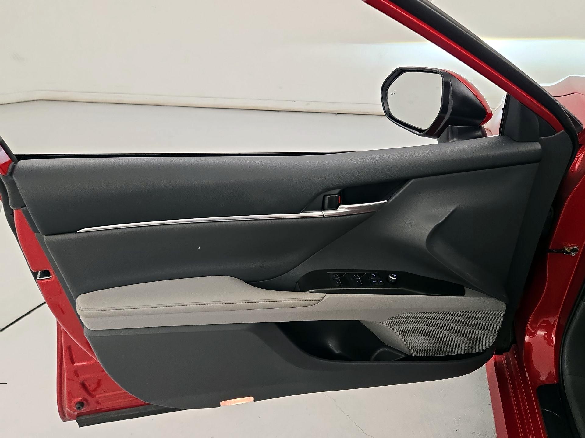 Thumbnail: 2024 Toyota Camry - 12
