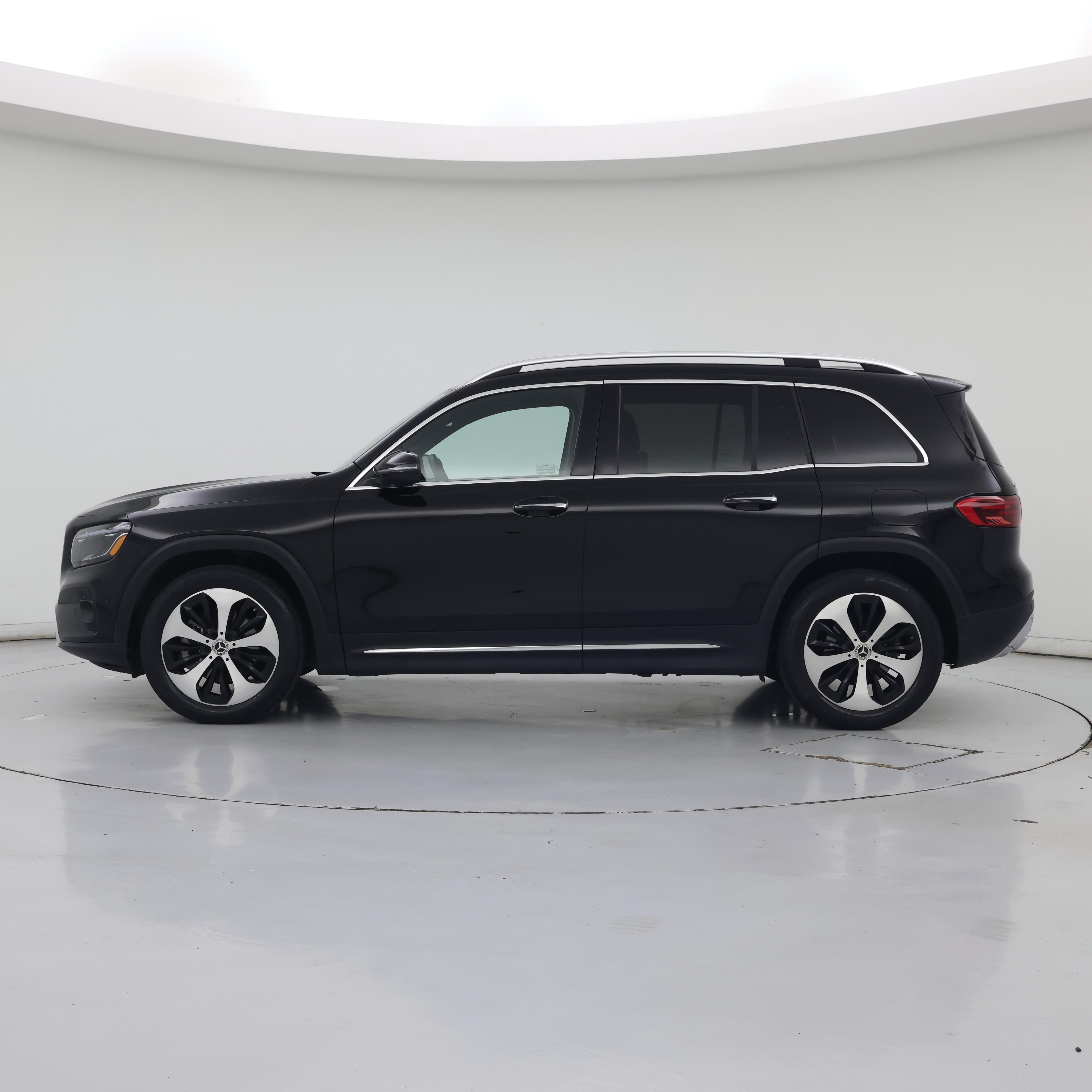 Thumbnail: 2024 Mercedes-Benz GLB - 3