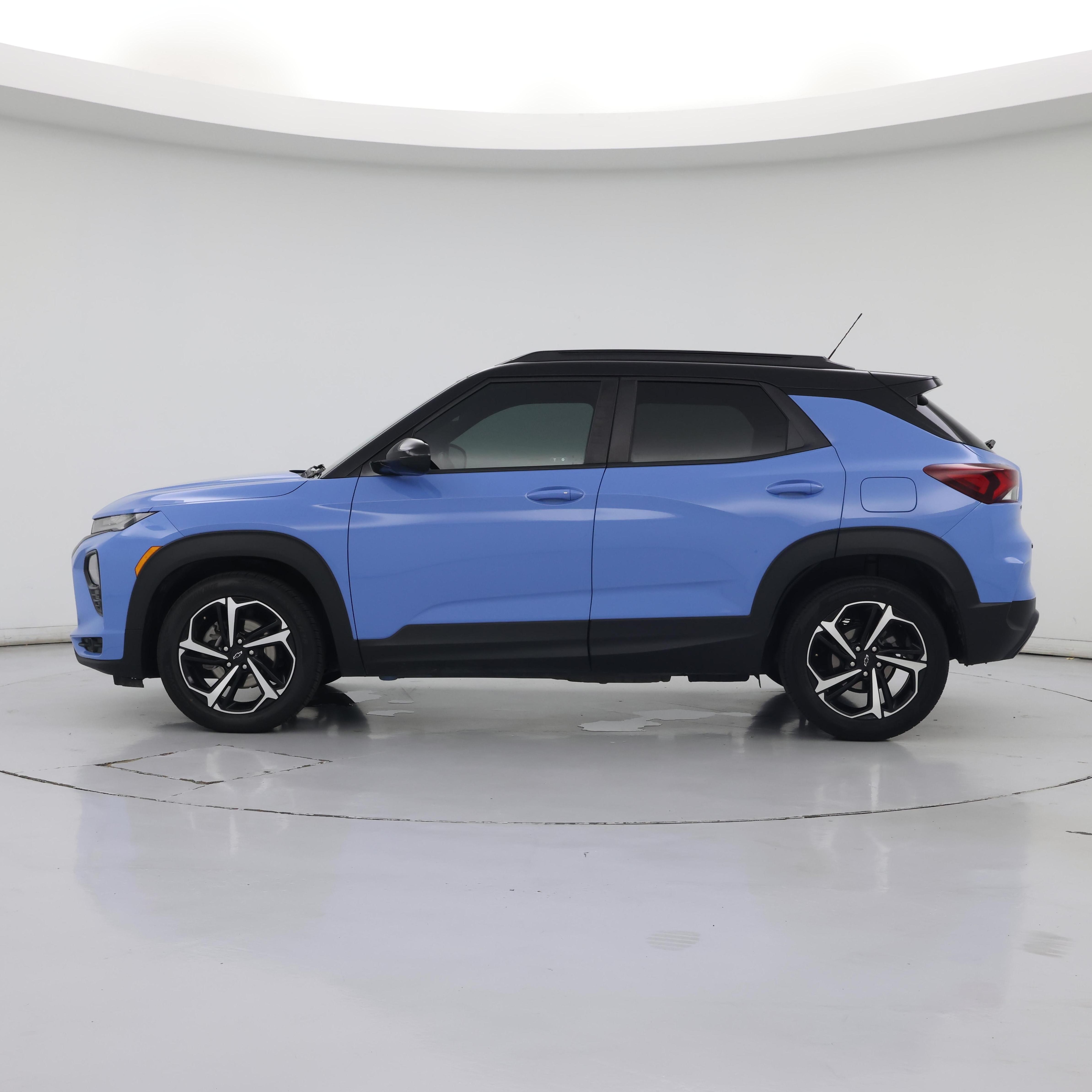 Thumbnail: 2023 Chevrolet TrailBlazer - 3
