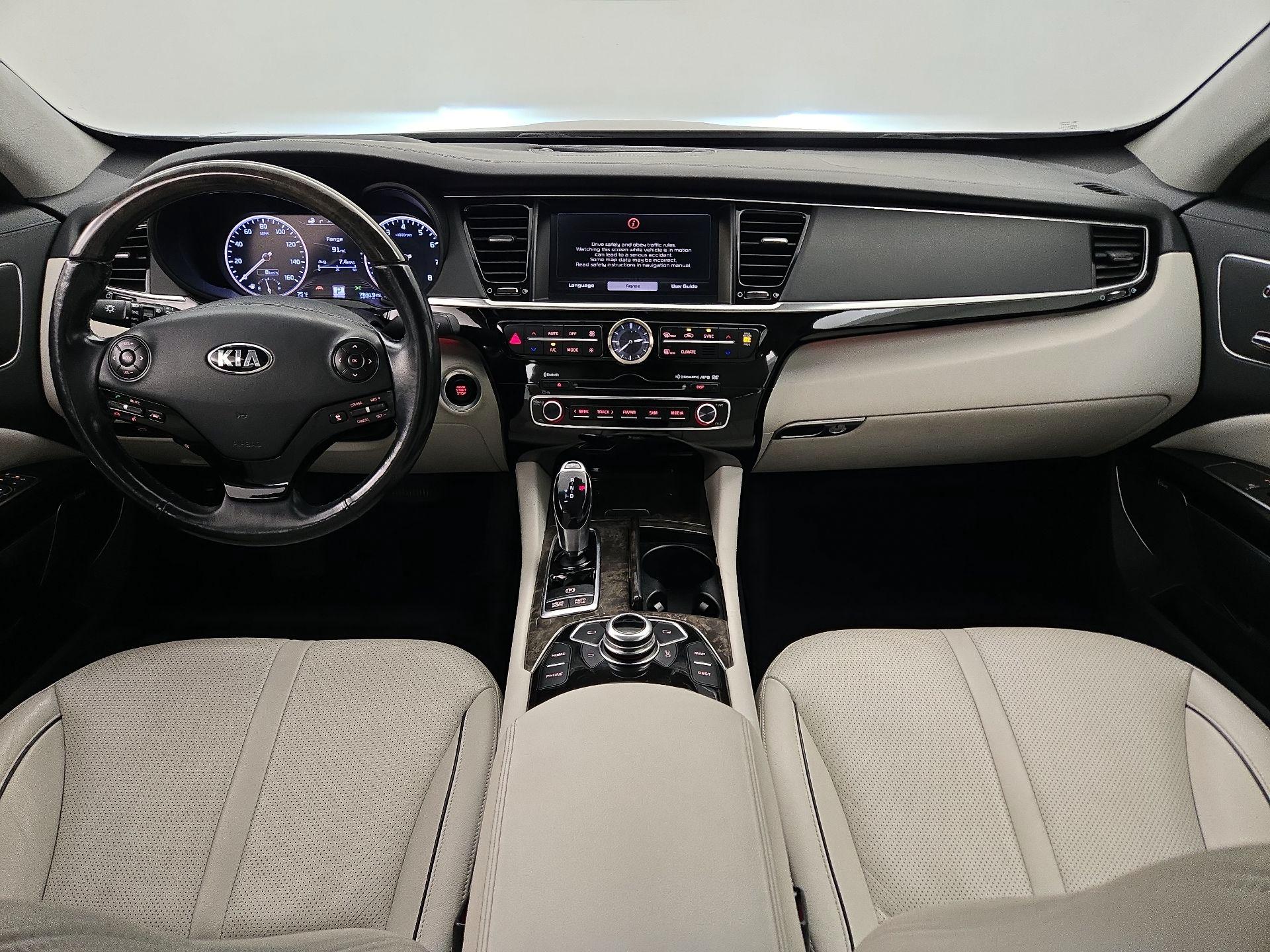 Thumbnail: 2015 Kia K900 - 9