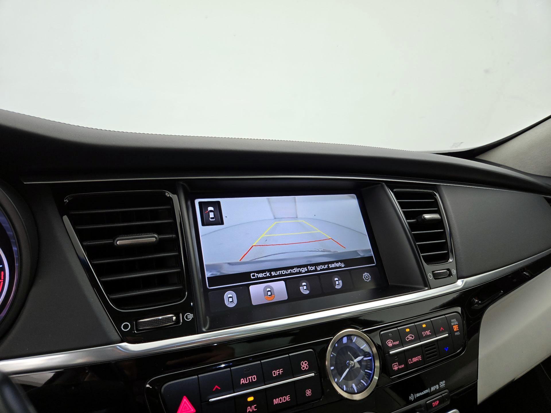 Thumbnail: 2015 Kia K900 - 15