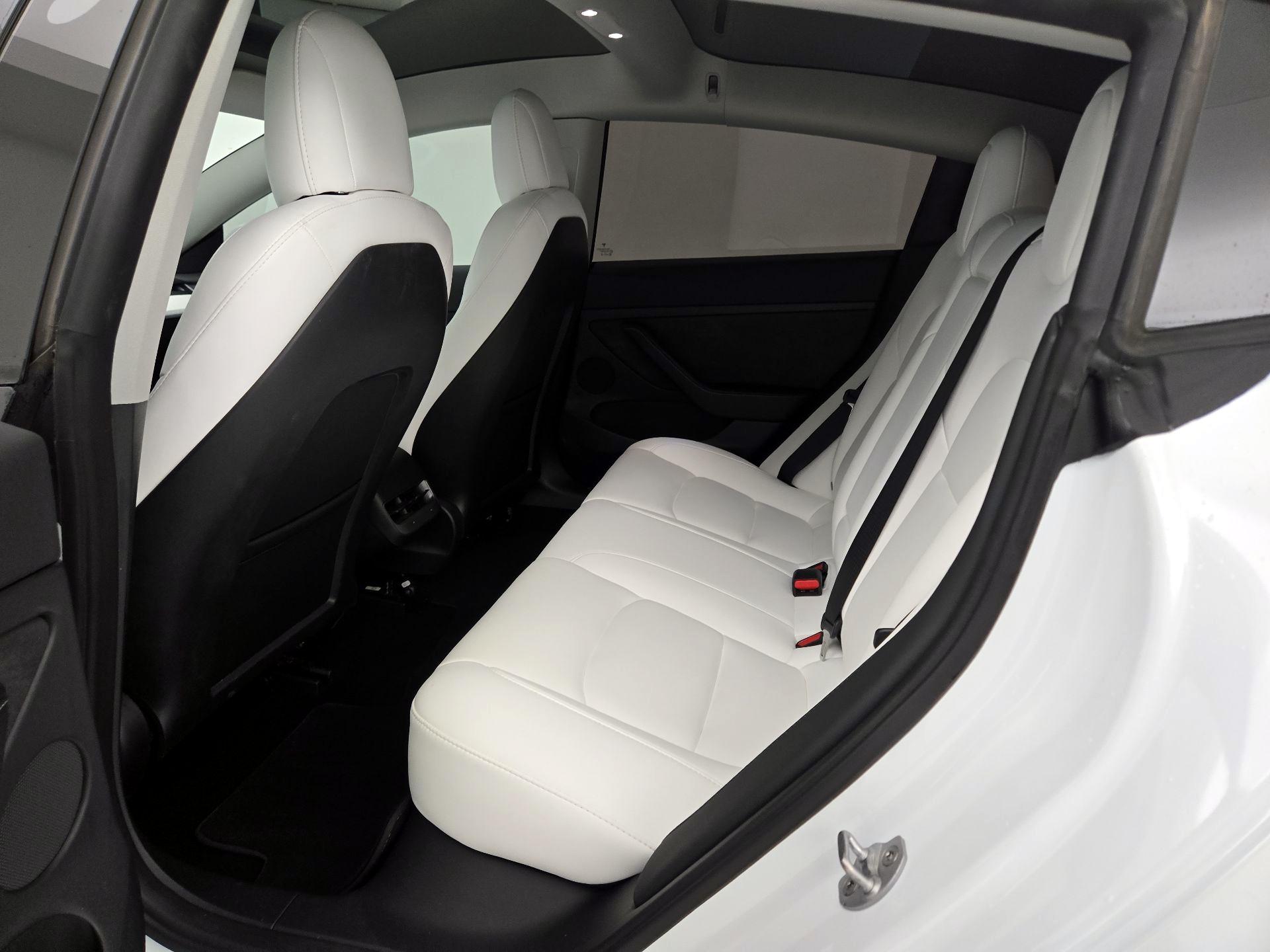 Thumbnail: 2022 Tesla Model 3 - 20