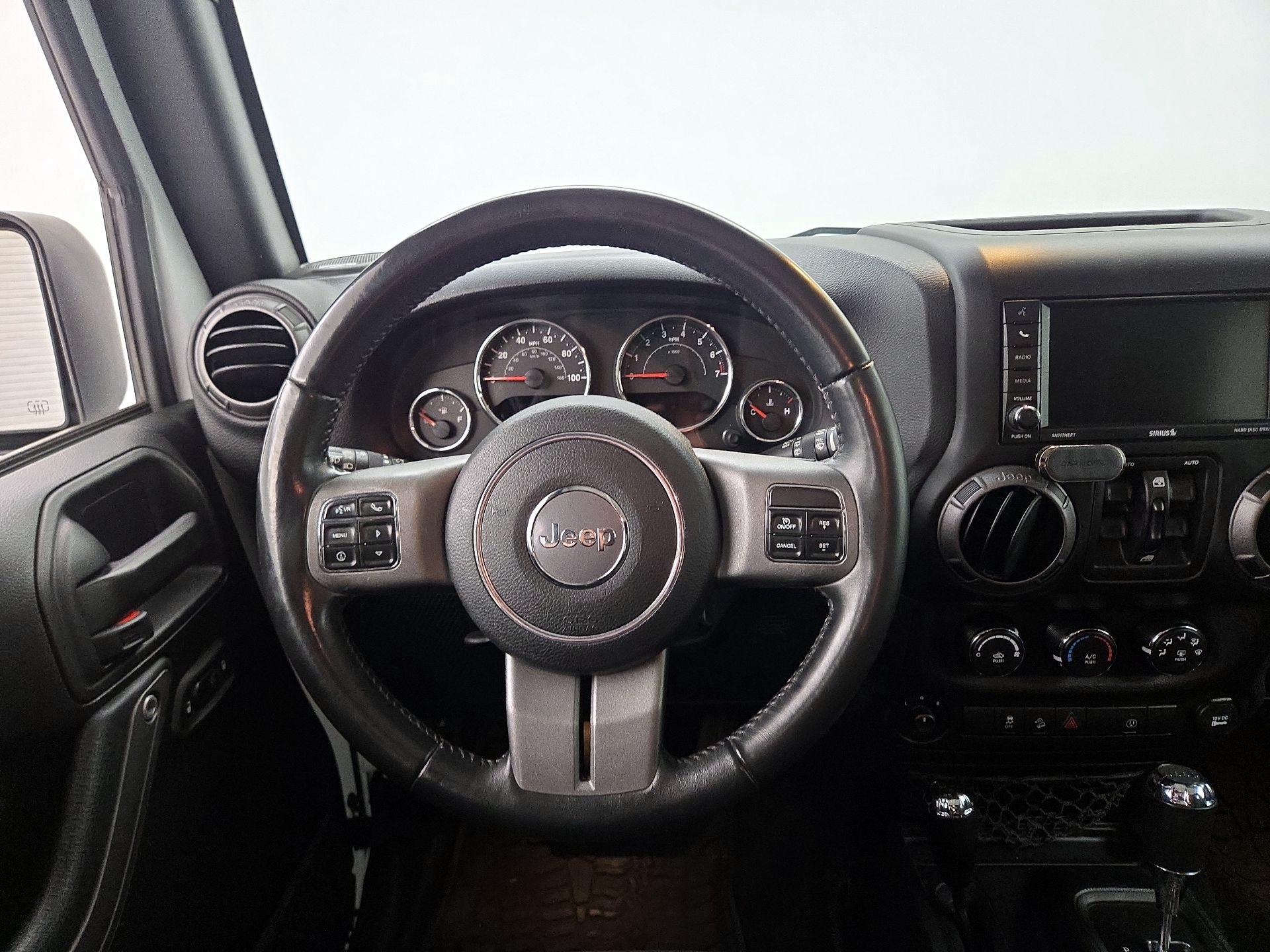 Thumbnail: 2017 Jeep Wrangler - 10