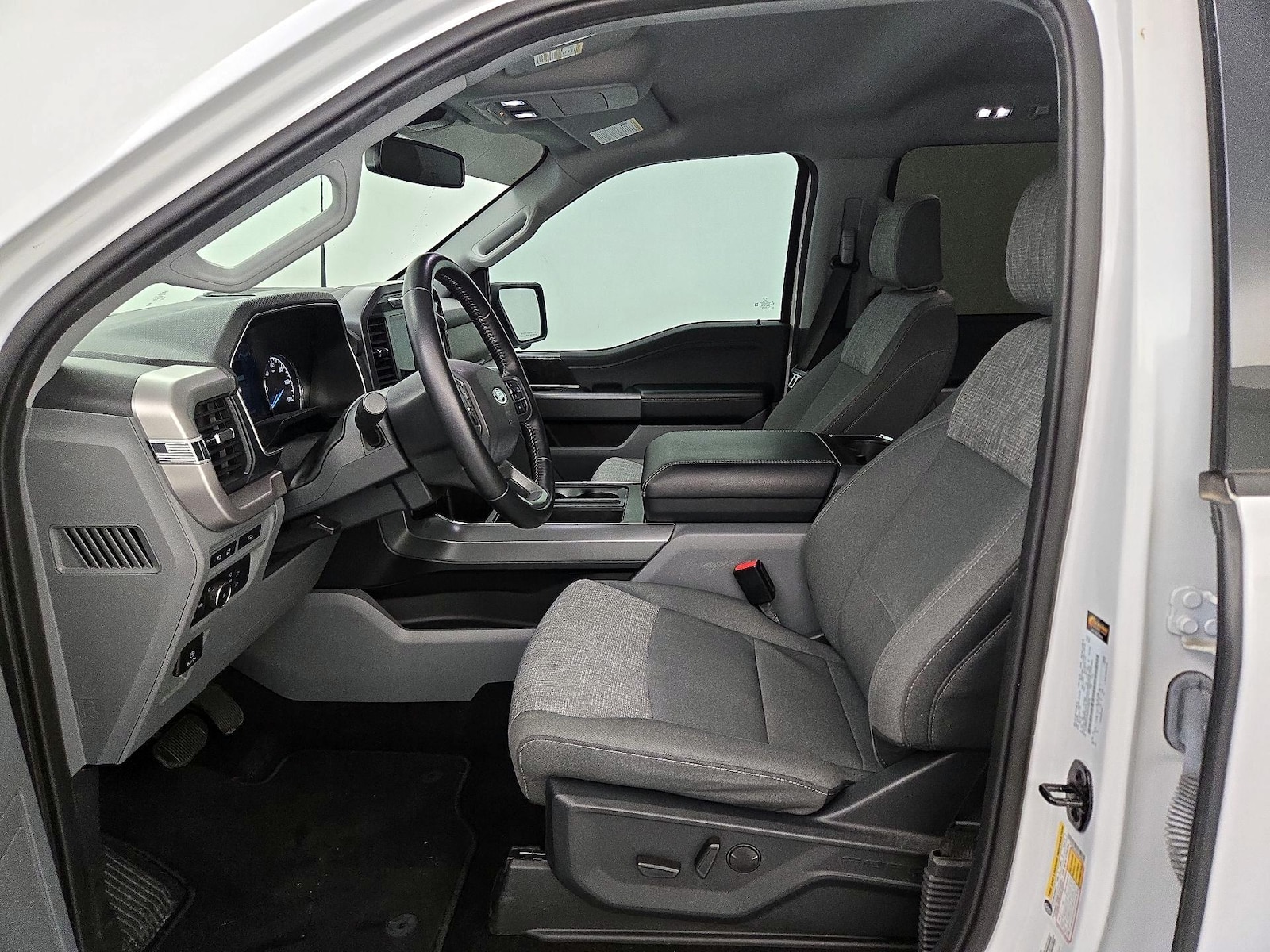 2022 Ford F-150 XLT - Photo 12