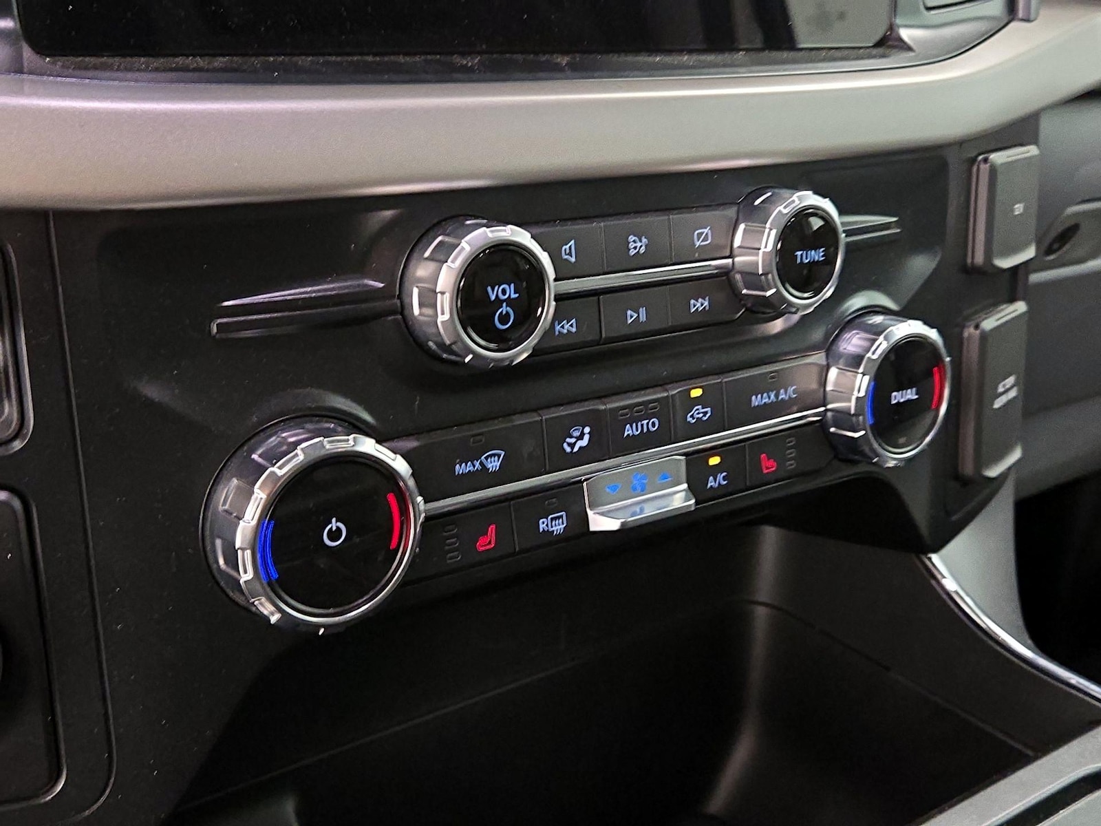 2022 Ford F-150 XLT - Photo 18