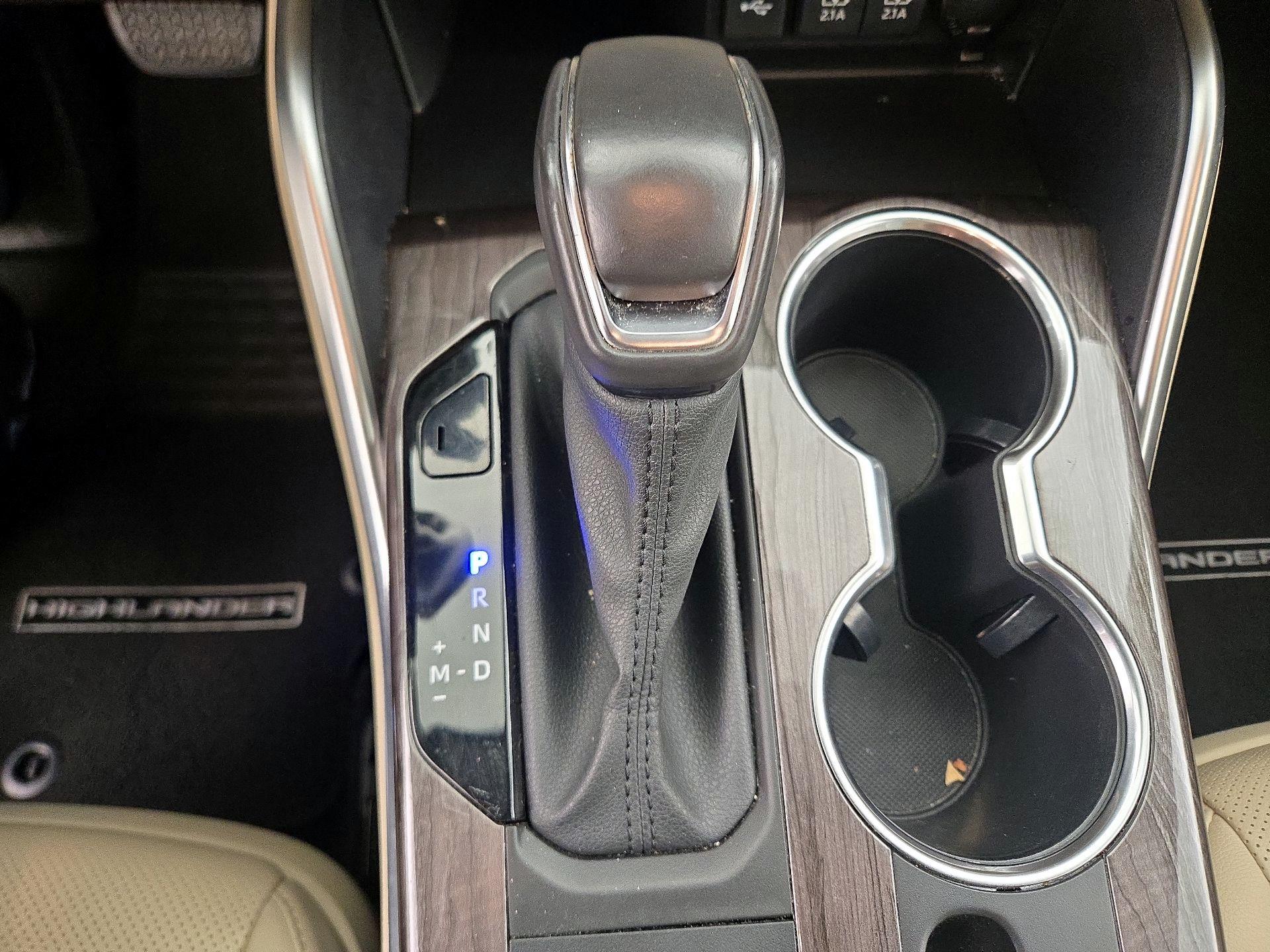 Thumbnail: 2020 Toyota Highlander - 18