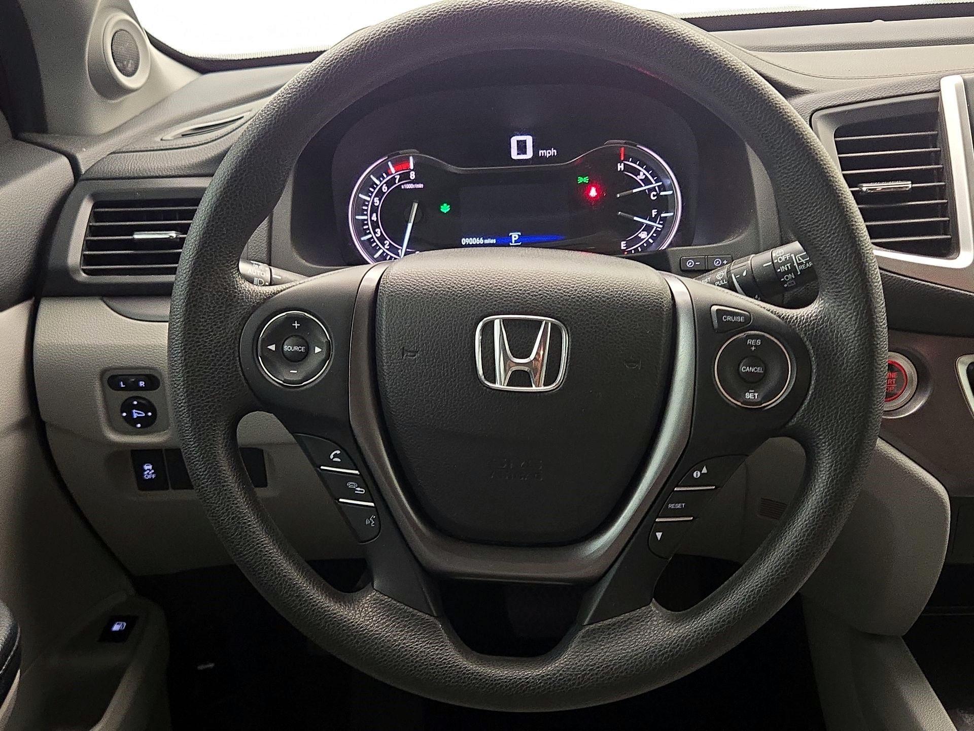 Thumbnail: 2016 Honda Pilot - 10