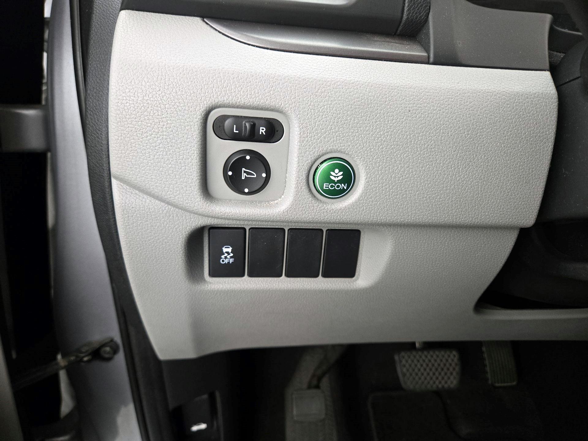 Thumbnail: 2016 Honda Pilot - 13