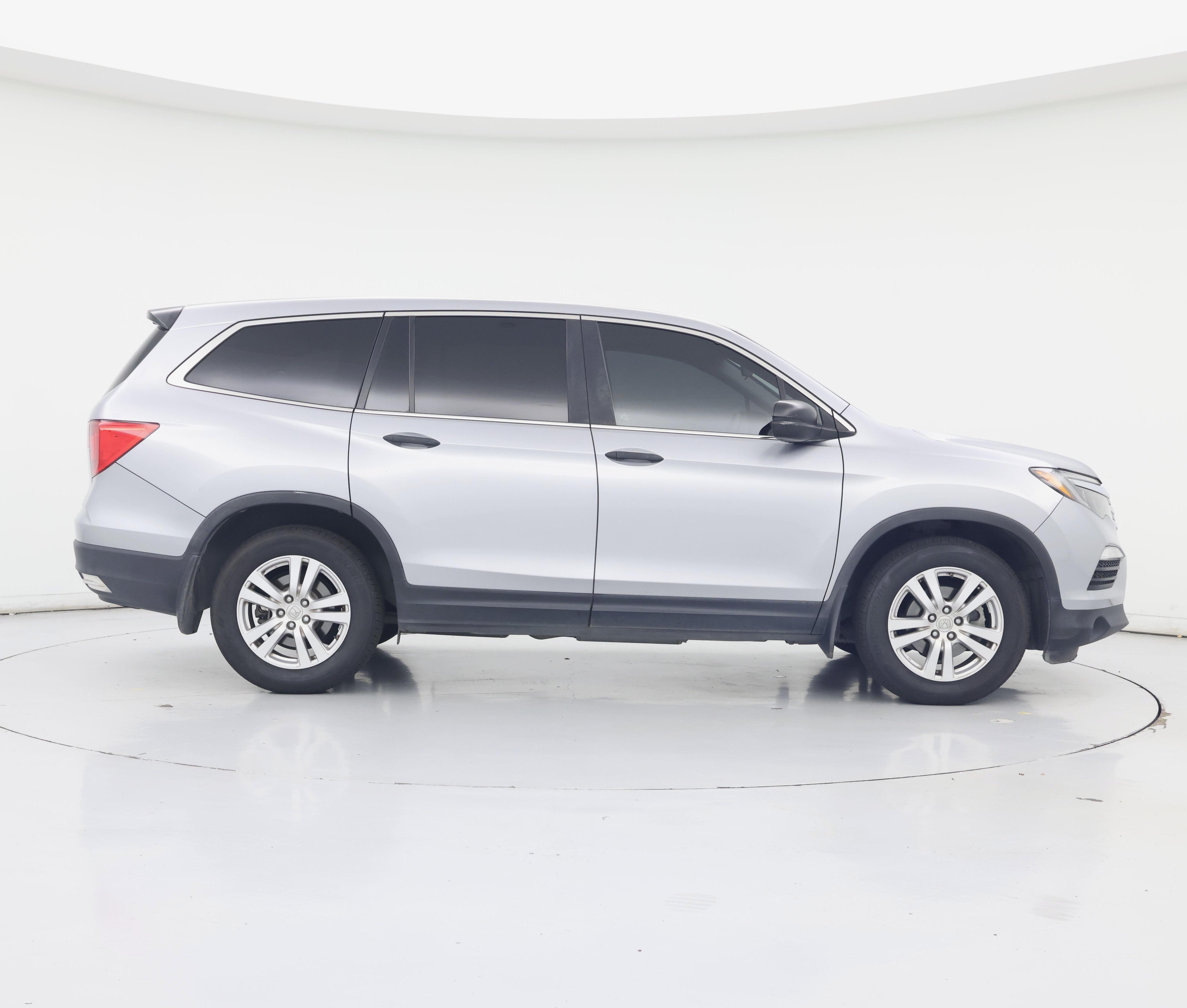 Thumbnail: 2016 Honda Pilot - 7