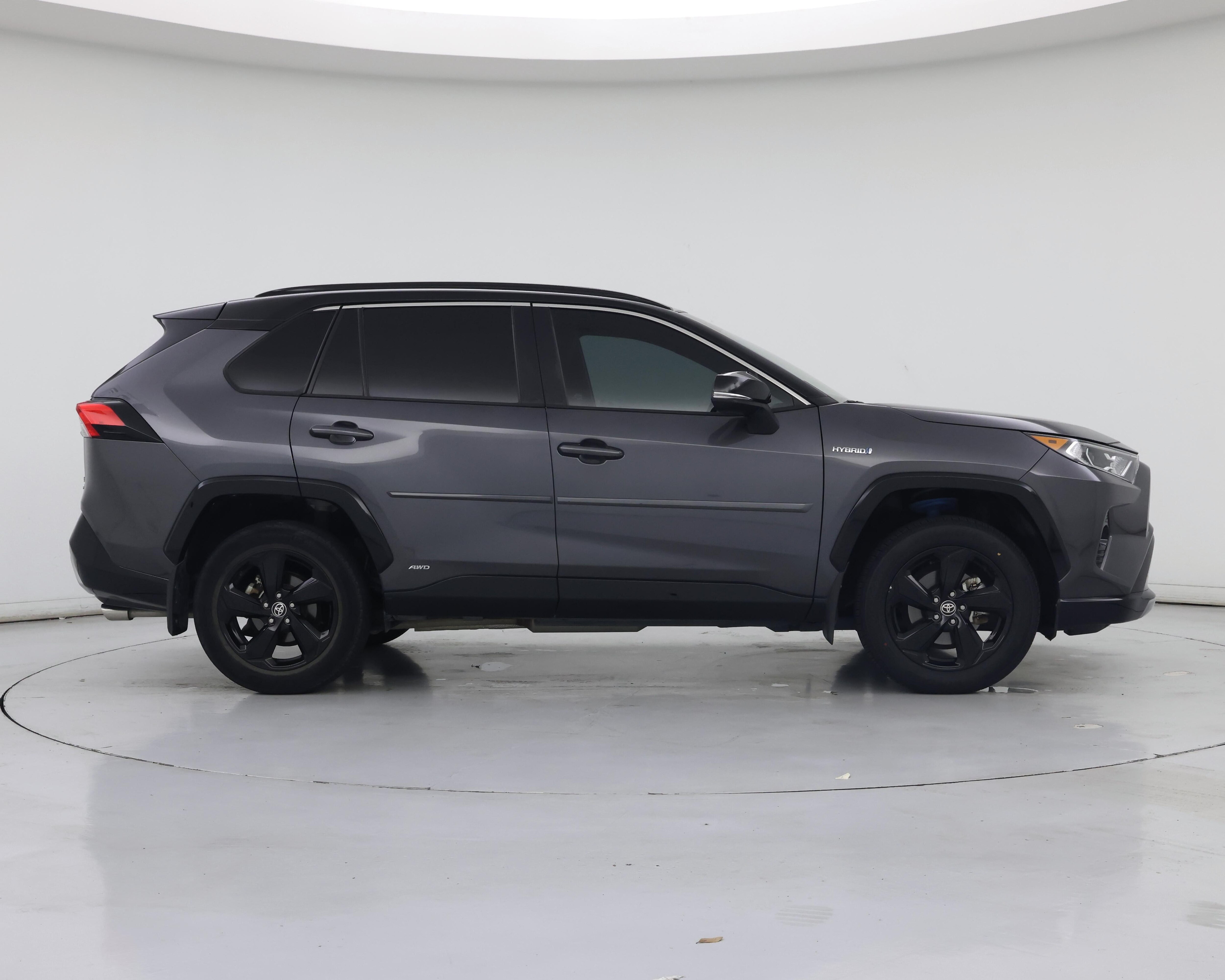 Thumbnail: 2021 Toyota RAV4 - 7