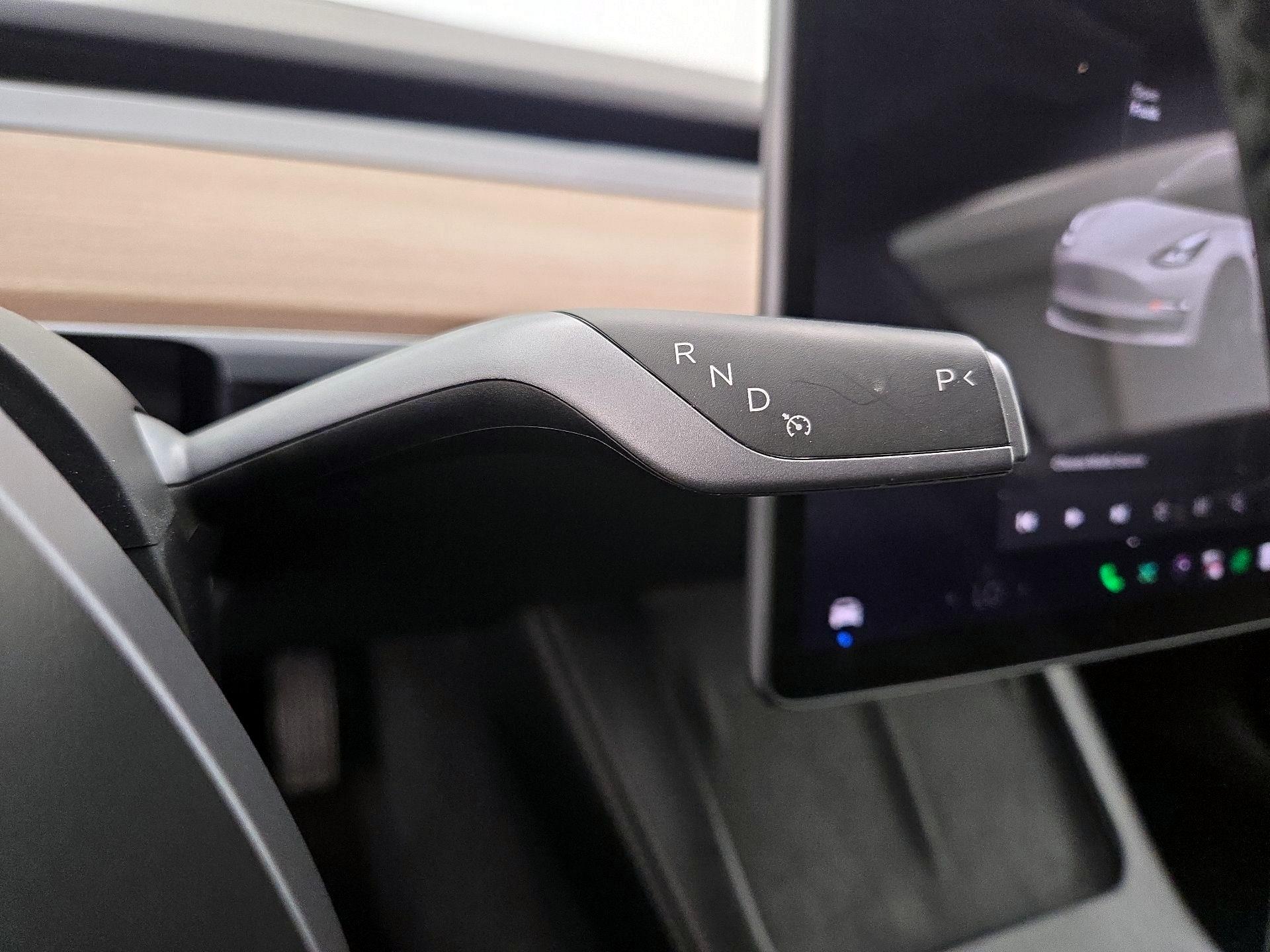 Thumbnail: 2023 Tesla Model 3 - 17