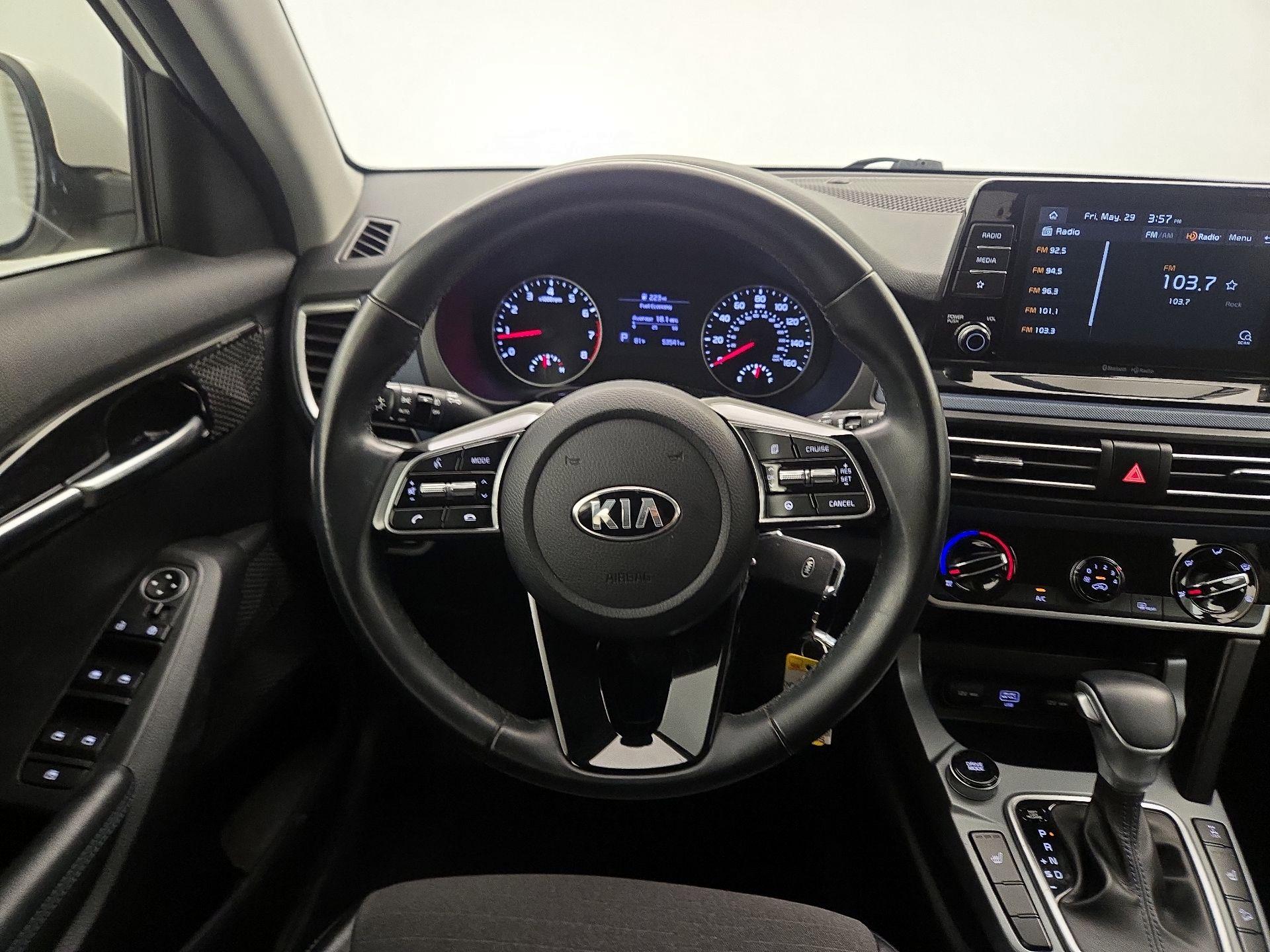 Thumbnail: 2021 Kia Seltos - 10