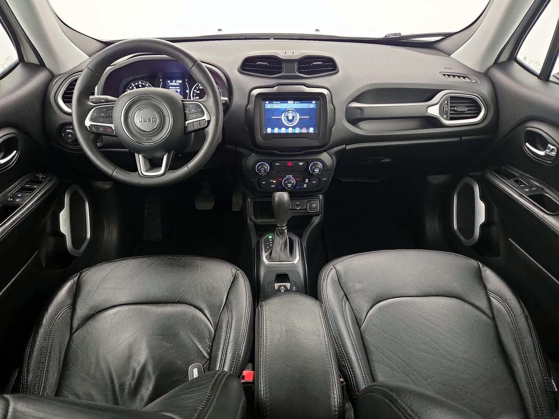 Thumbnail: 2019 Jeep Renegade - 9