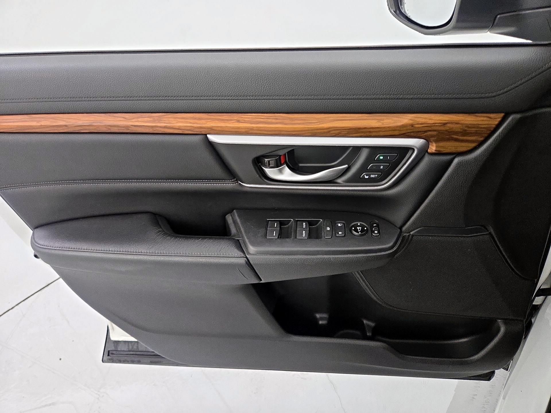Thumbnail: 2017 Honda CR-V - 12