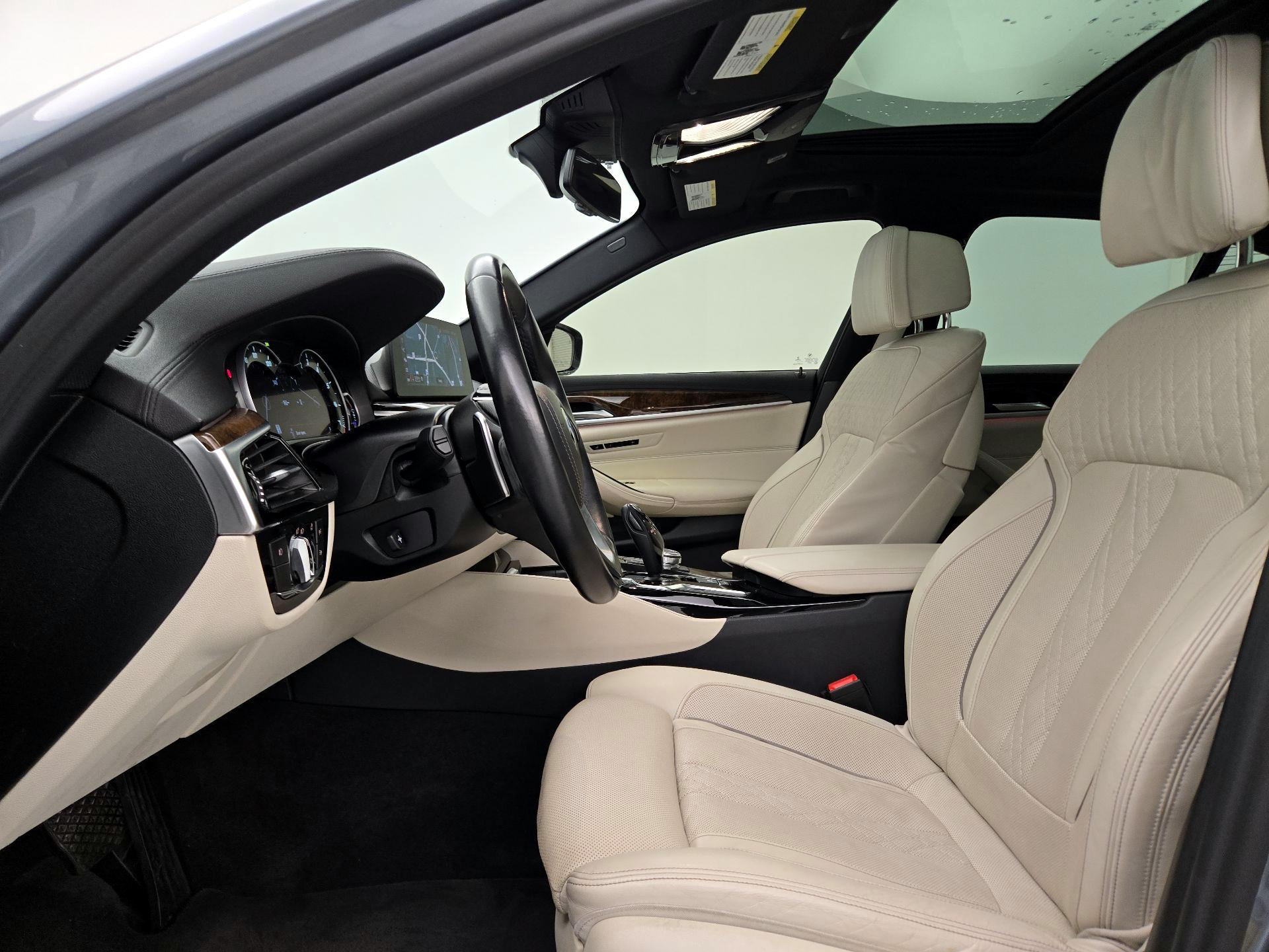 Thumbnail: 2017 BMW 5 Series - 11