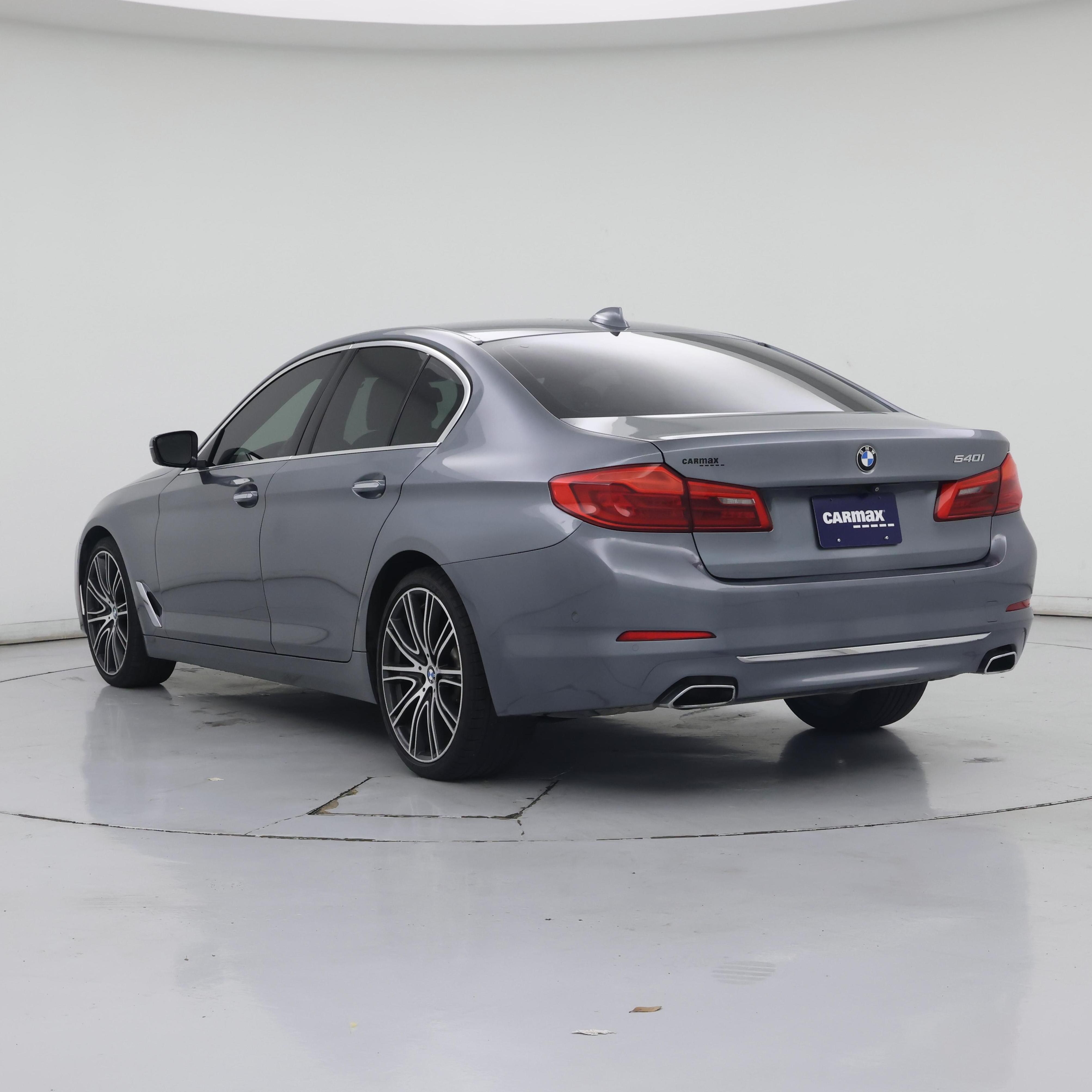 Thumbnail: 2017 BMW 5 Series - 2