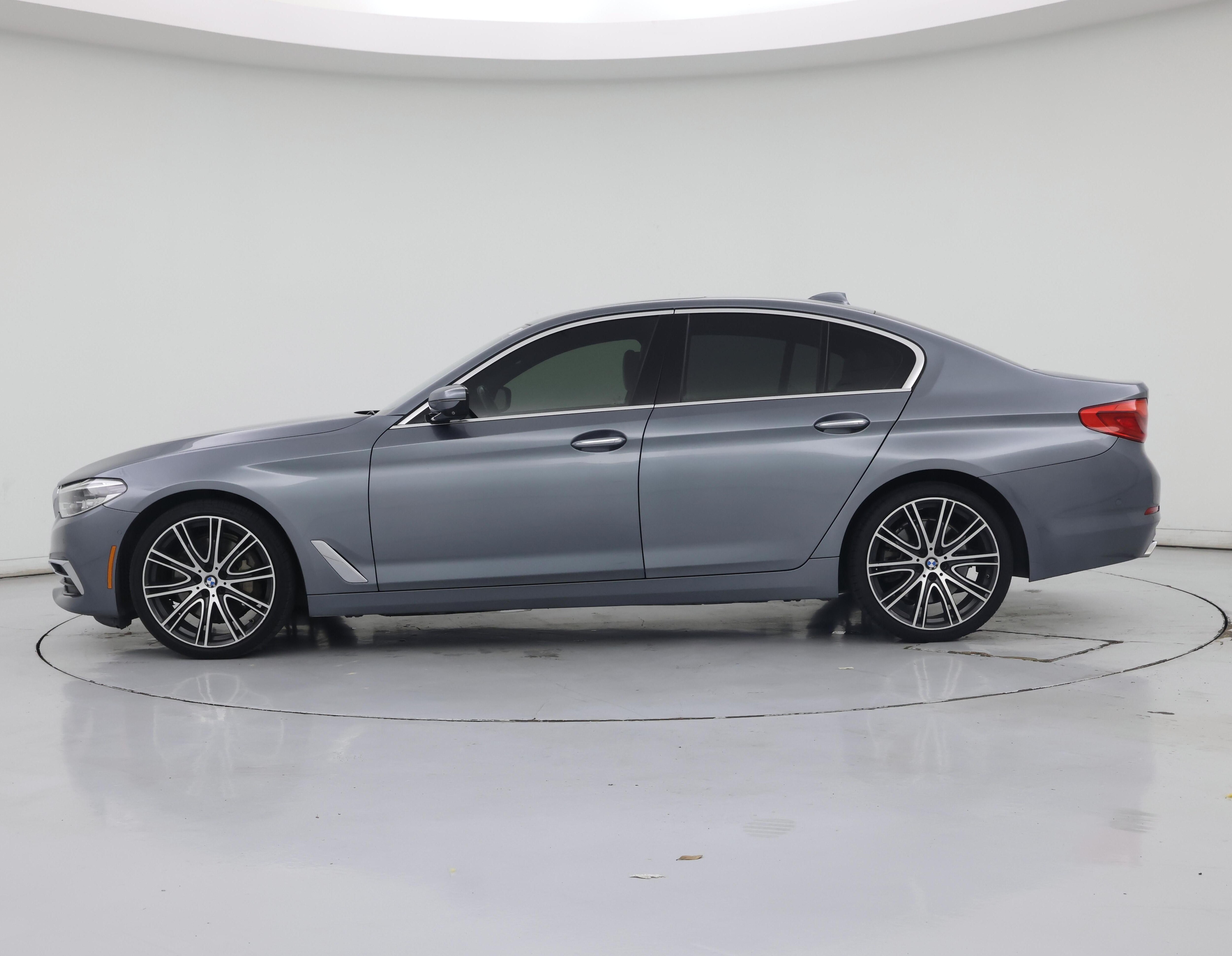 Thumbnail: 2017 BMW 5 Series - 3