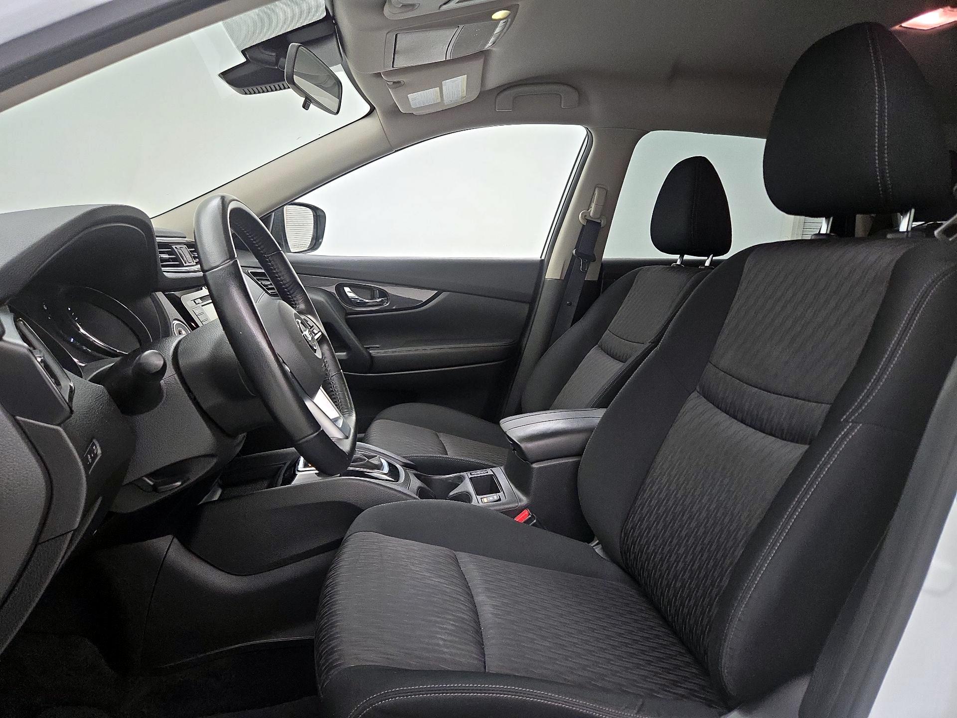 Thumbnail: 2020 Nissan Rogue - 11