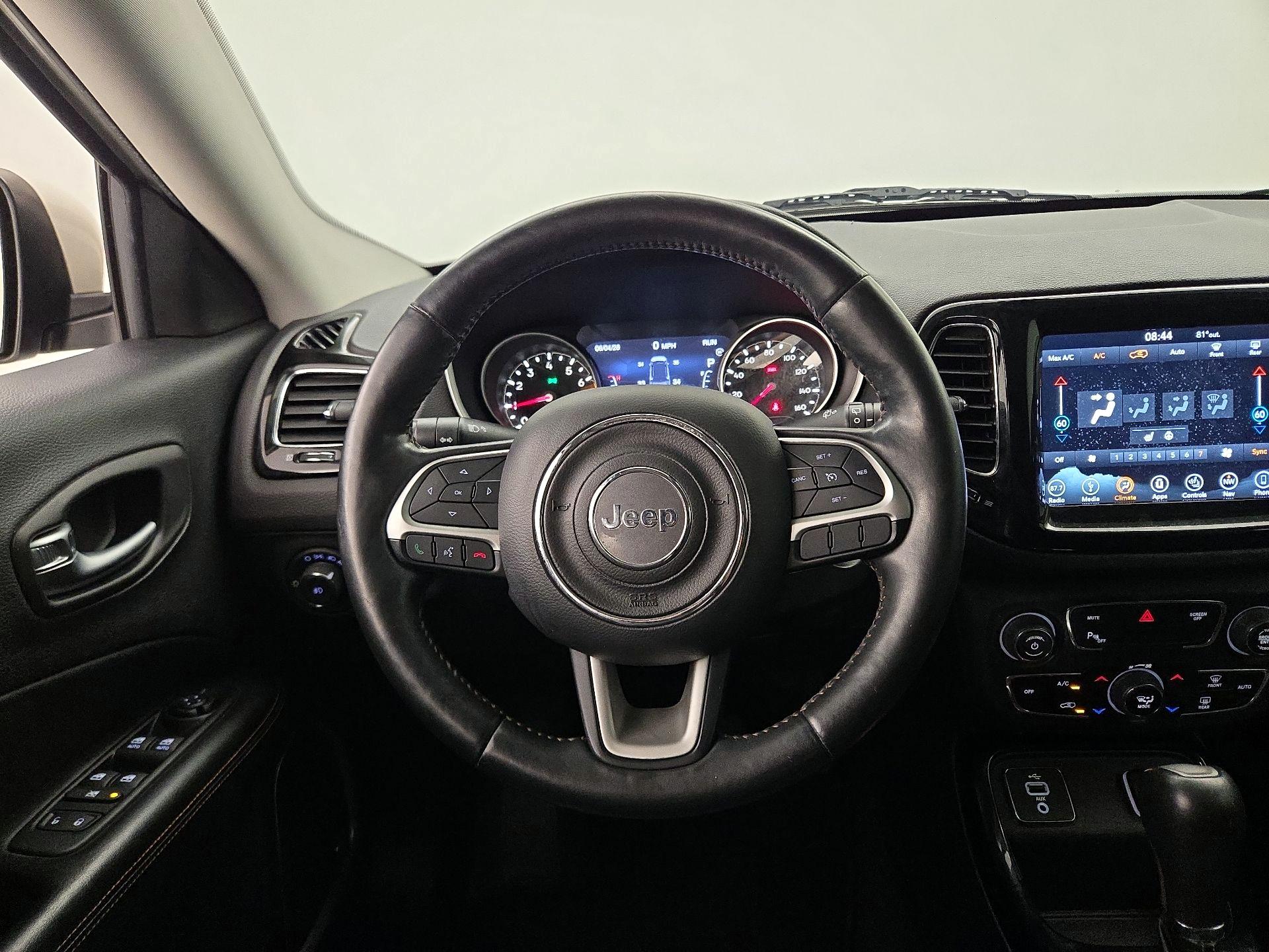 Thumbnail: 2018 Jeep Compass - 10