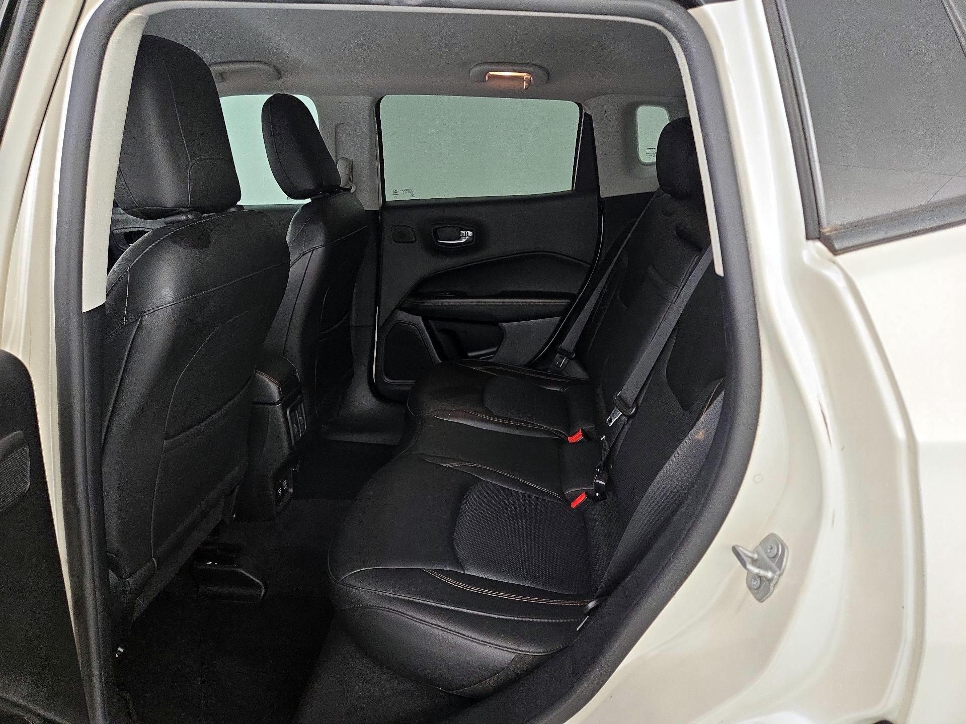 Thumbnail: 2018 Jeep Compass - 20
