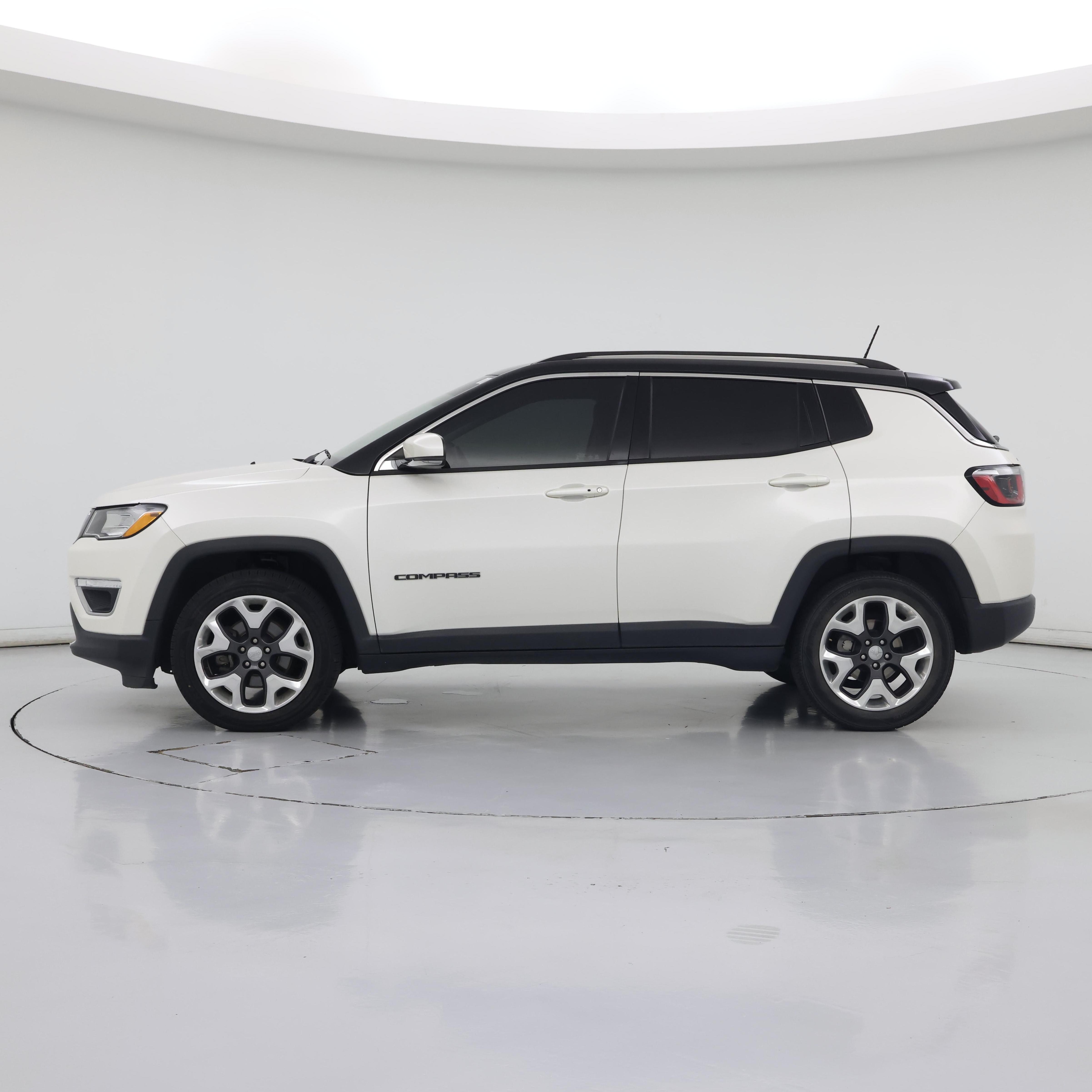 Thumbnail: 2018 Jeep Compass - 3