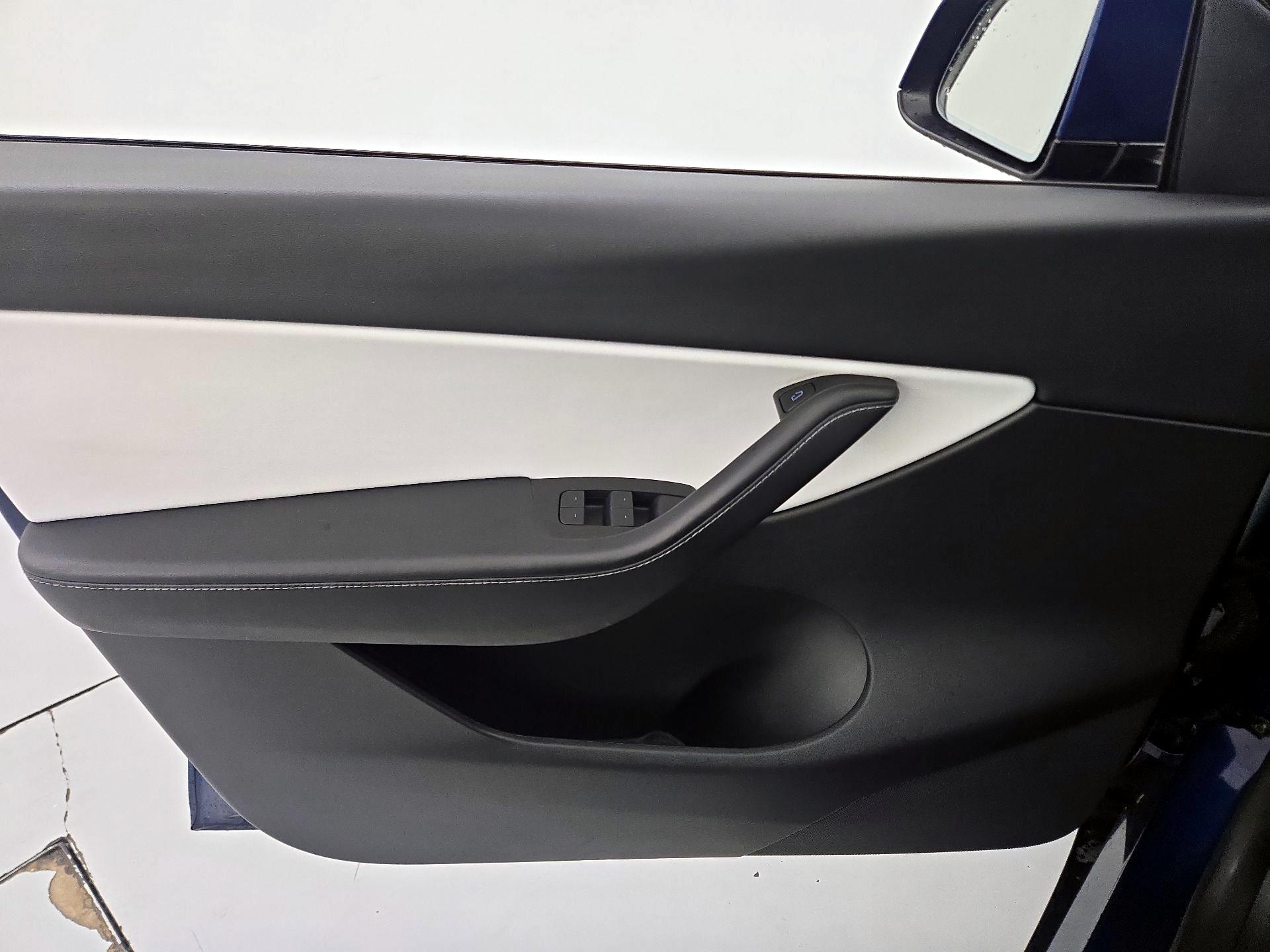 Thumbnail: 2021 Tesla Model Y - 12