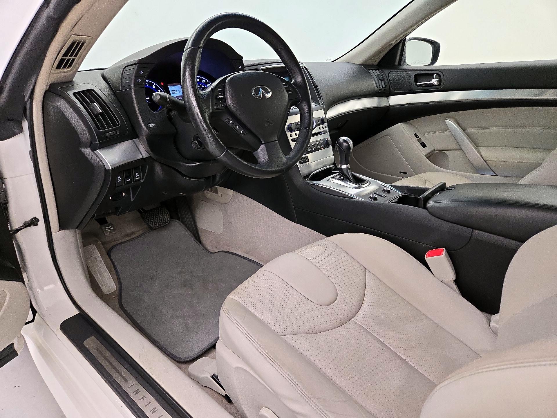 Thumbnail: 2014 INFINITI Q60 - 9