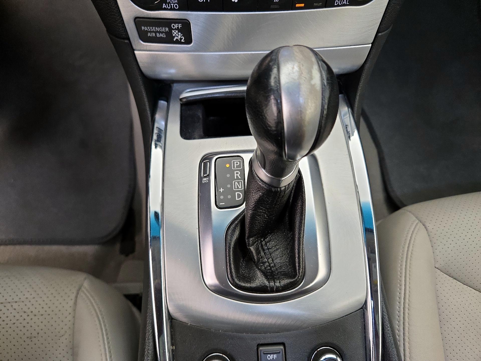 Thumbnail: 2014 INFINITI Q60 - 18