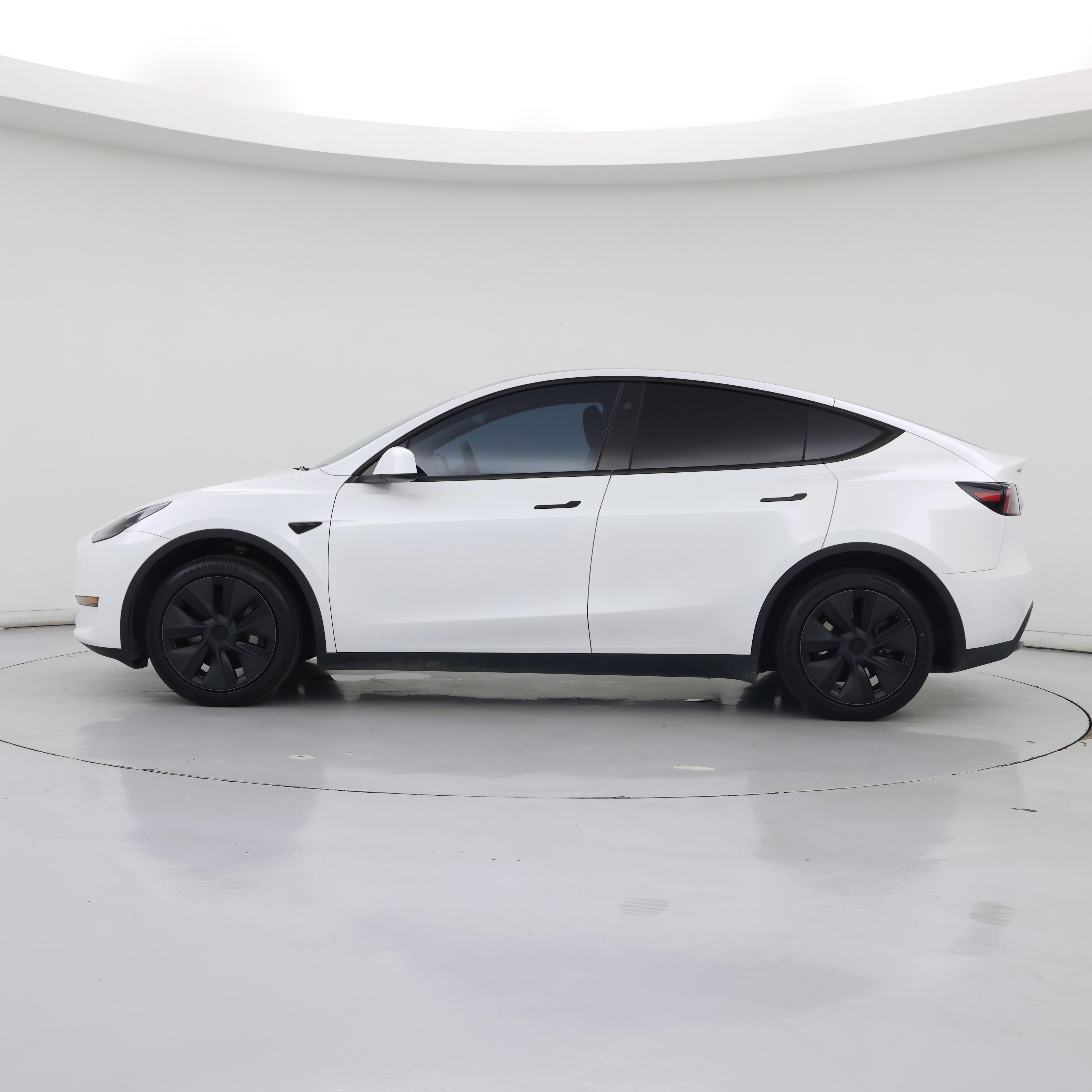 Thumbnail: 2024 Tesla Model Y - 3