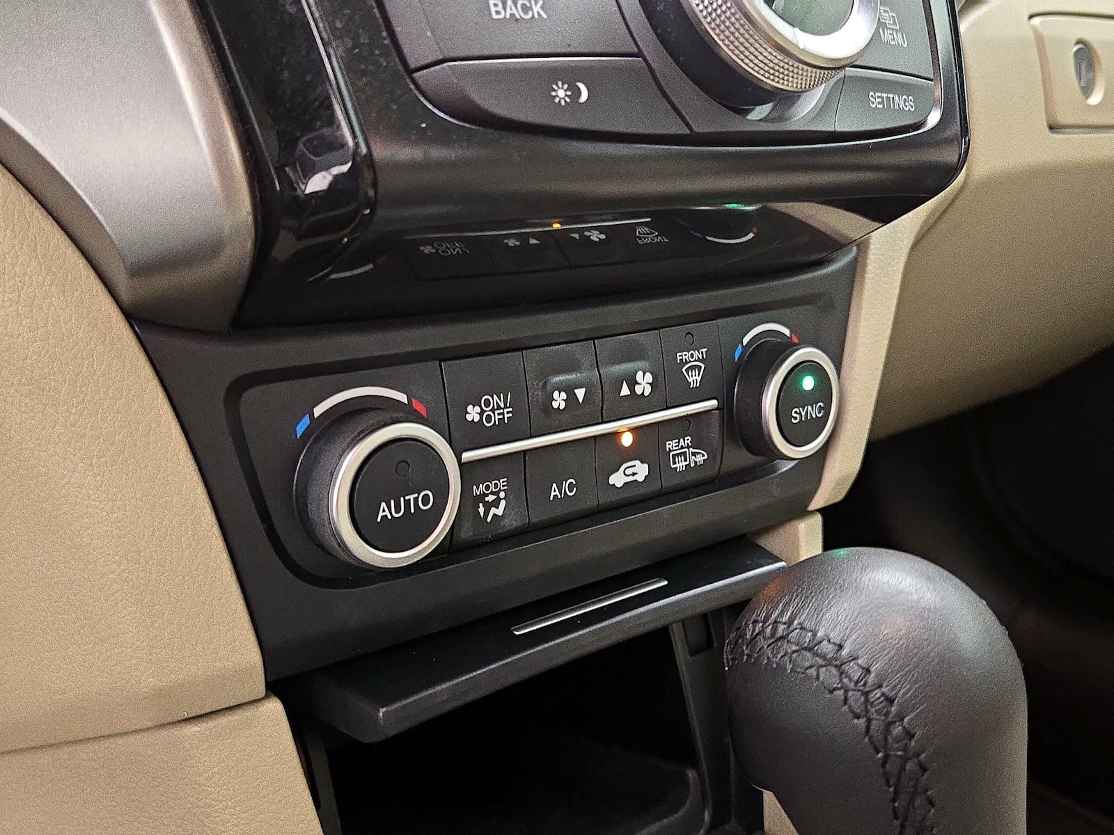 2017 Acura ILX Premium - Photo 16
