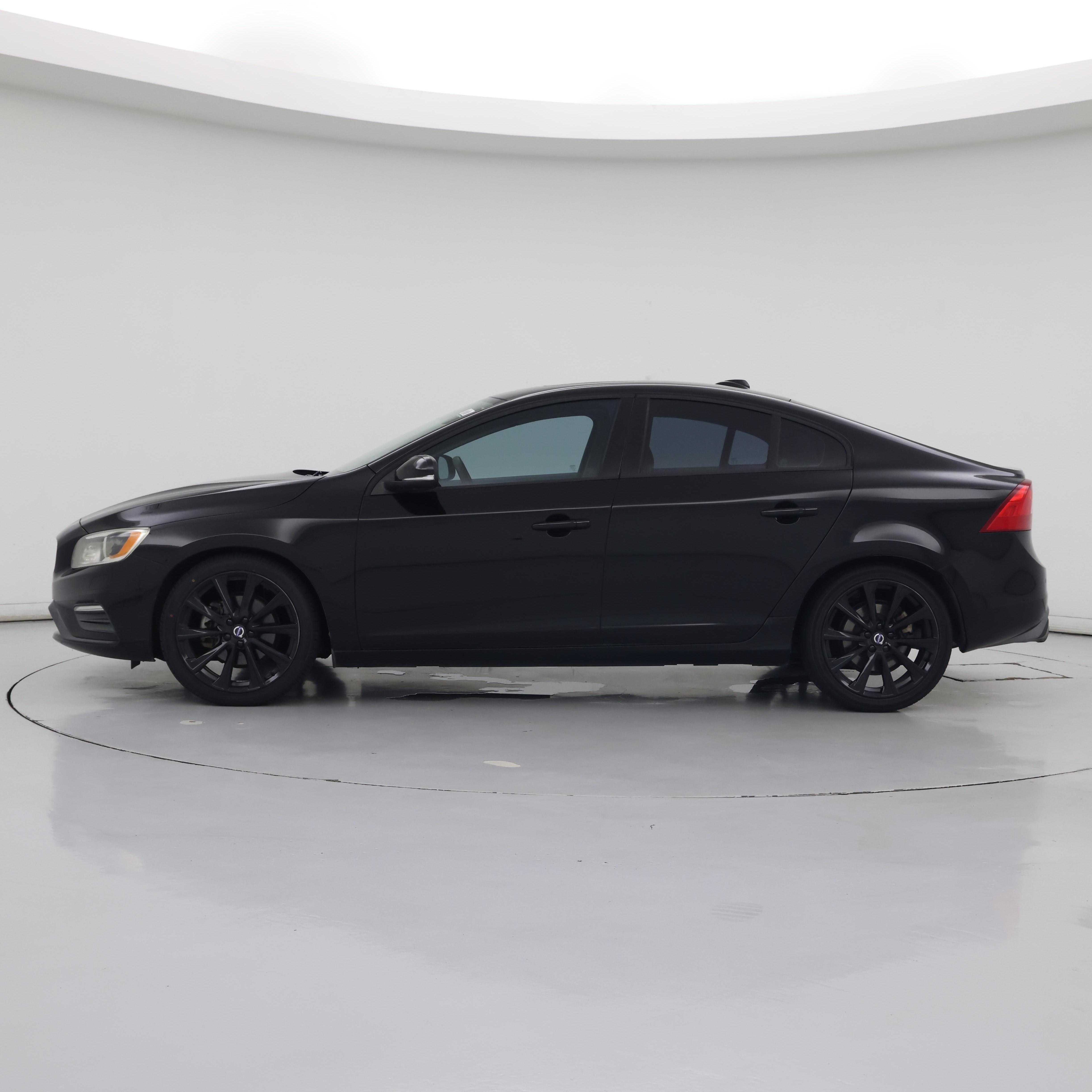 Thumbnail: 2018 Volvo S60 - 3