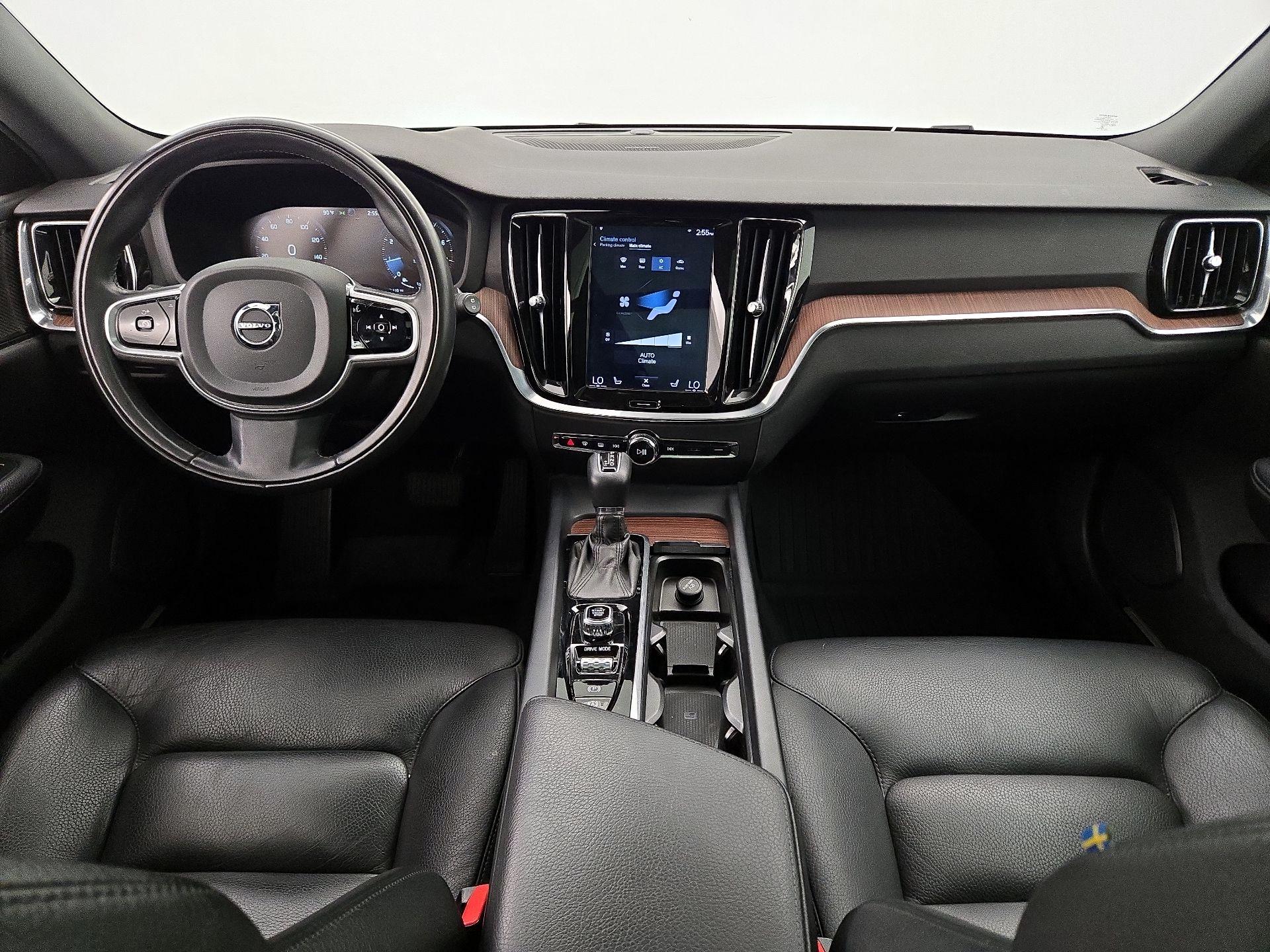 Thumbnail: 2020 Volvo V60 - 9