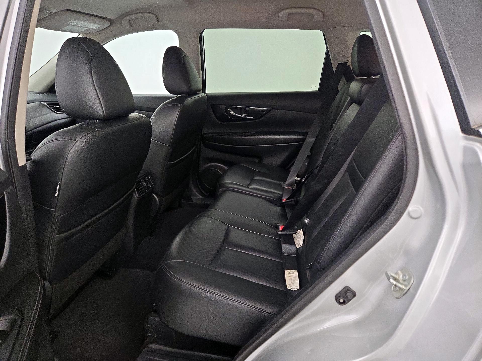 Thumbnail: 2020 Nissan Rogue - 19