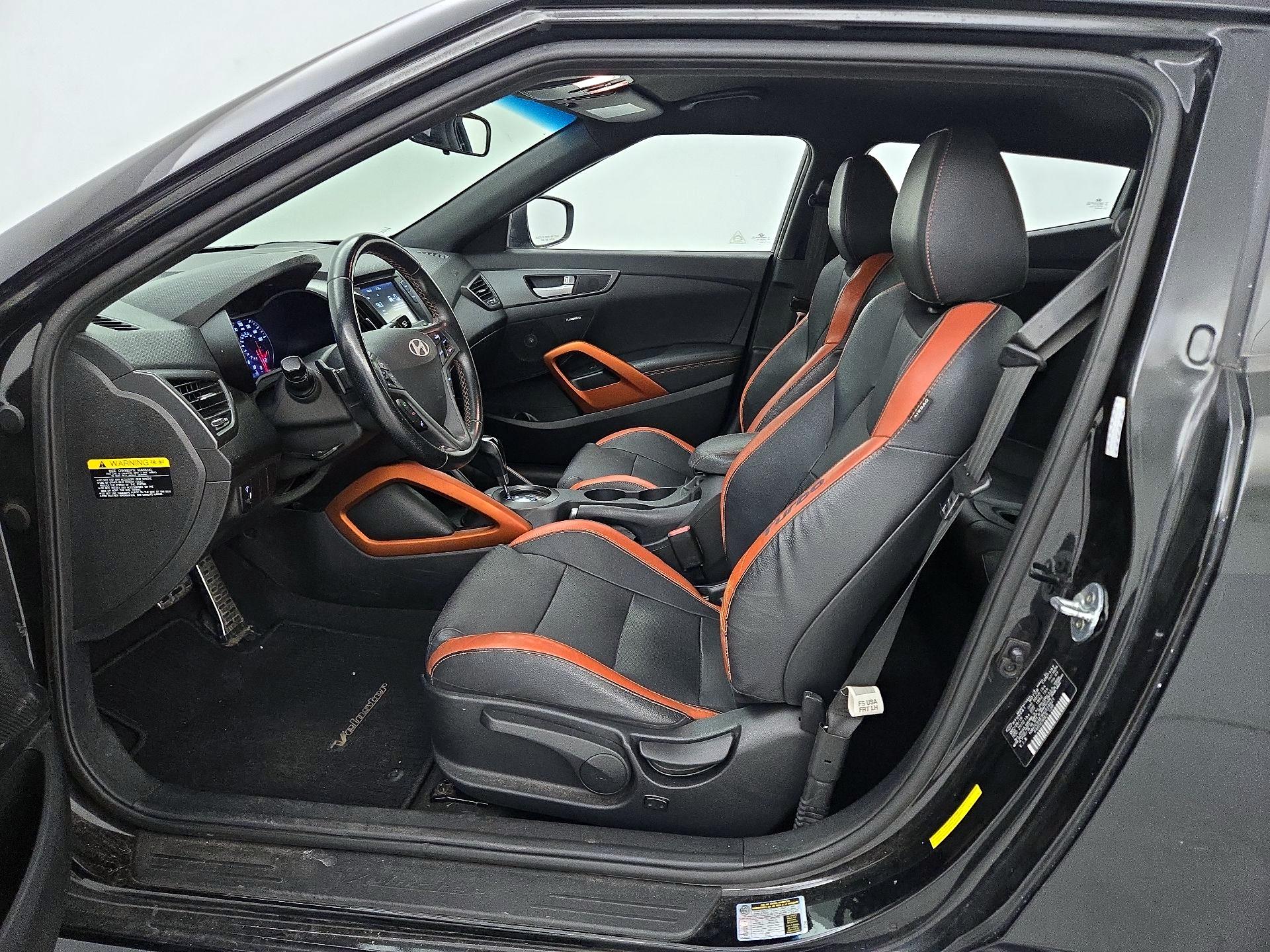 Thumbnail: 2017 Hyundai Veloster - 11