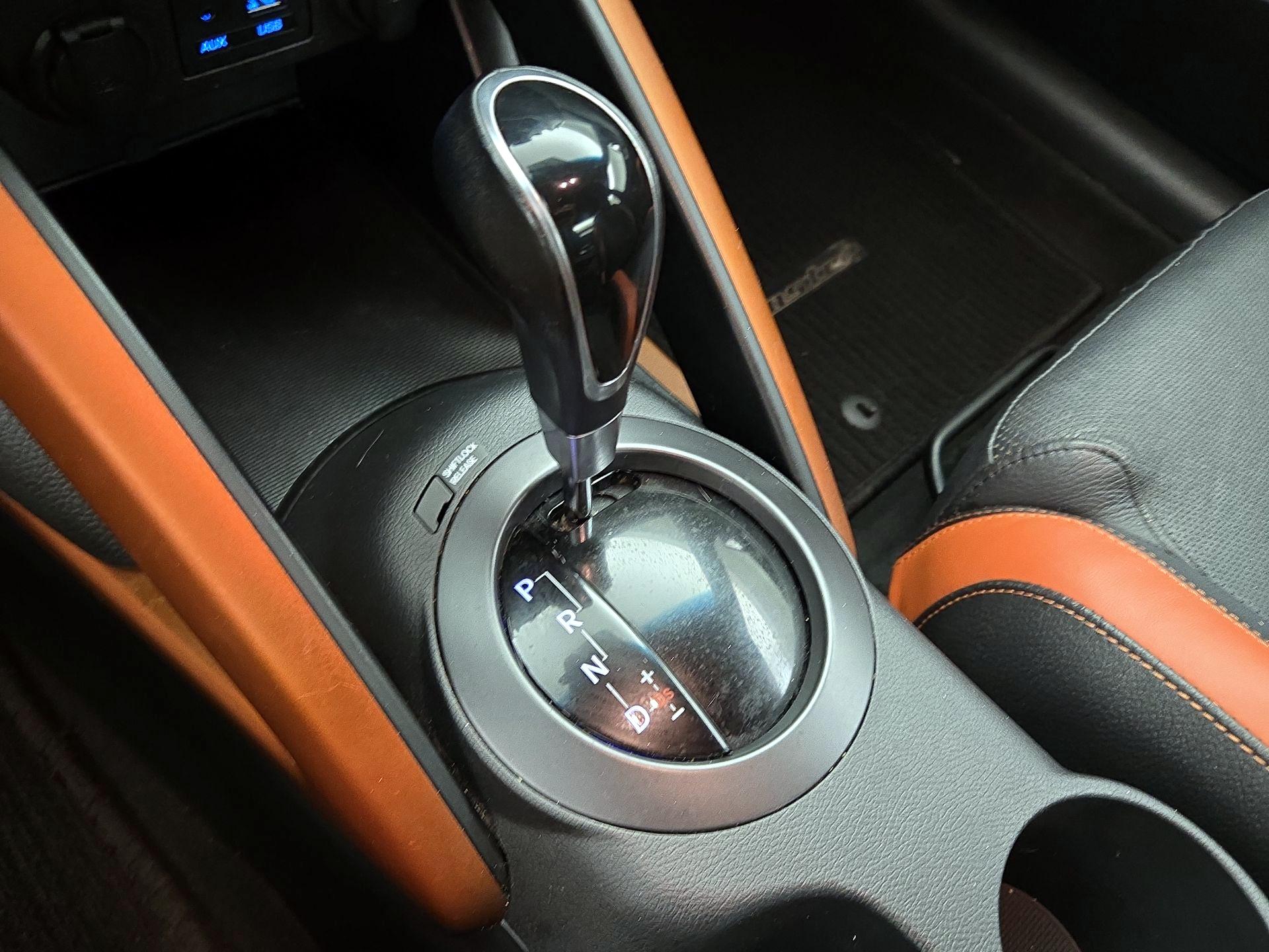 Thumbnail: 2017 Hyundai Veloster - 17