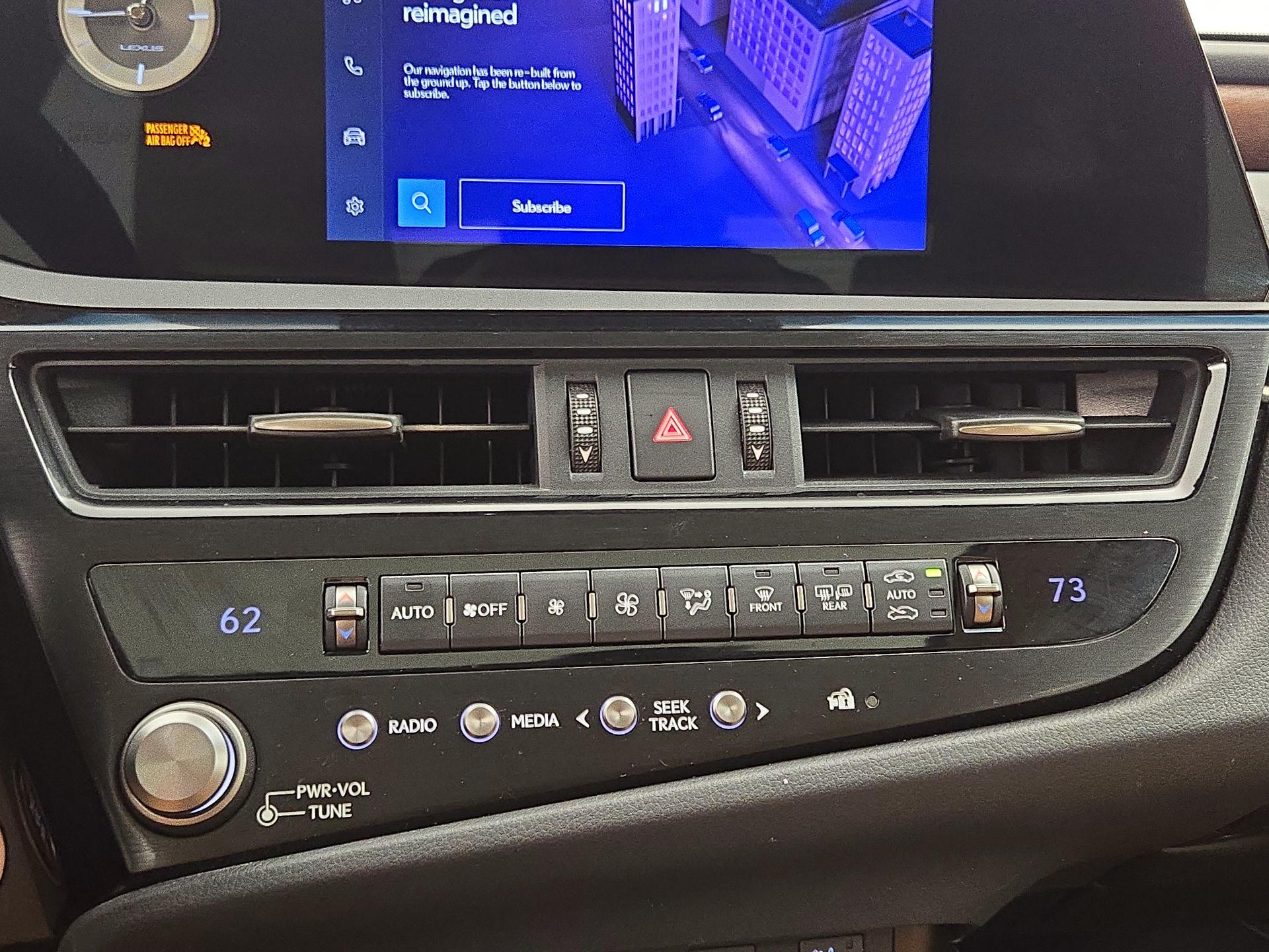 Thumbnail: 2023 Lexus ES - 16