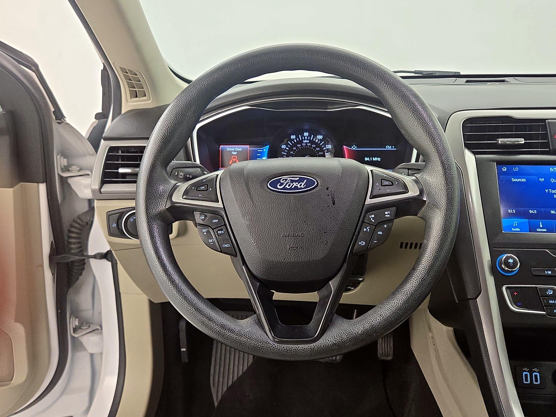 Thumbnail: 2020 Ford Fusion - 10