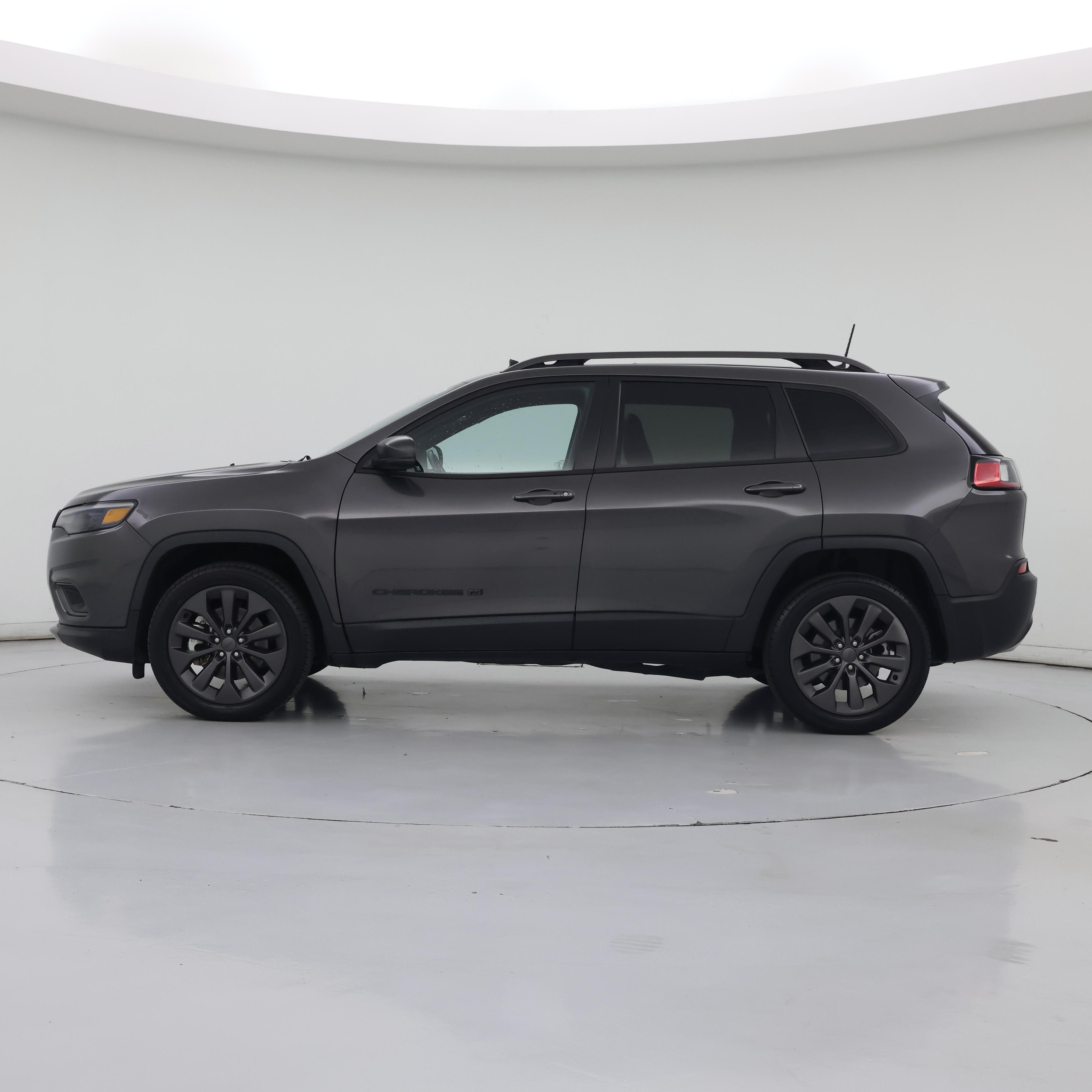 Thumbnail: 2021 Jeep Cherokee - 3
