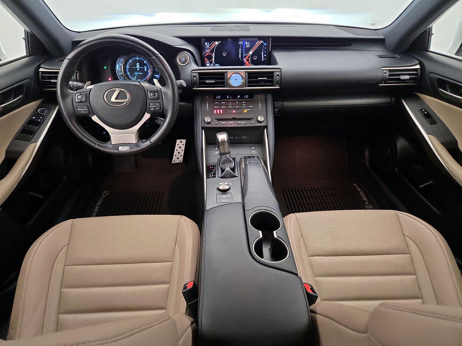 Thumbnail: 2019 Lexus IS - 9