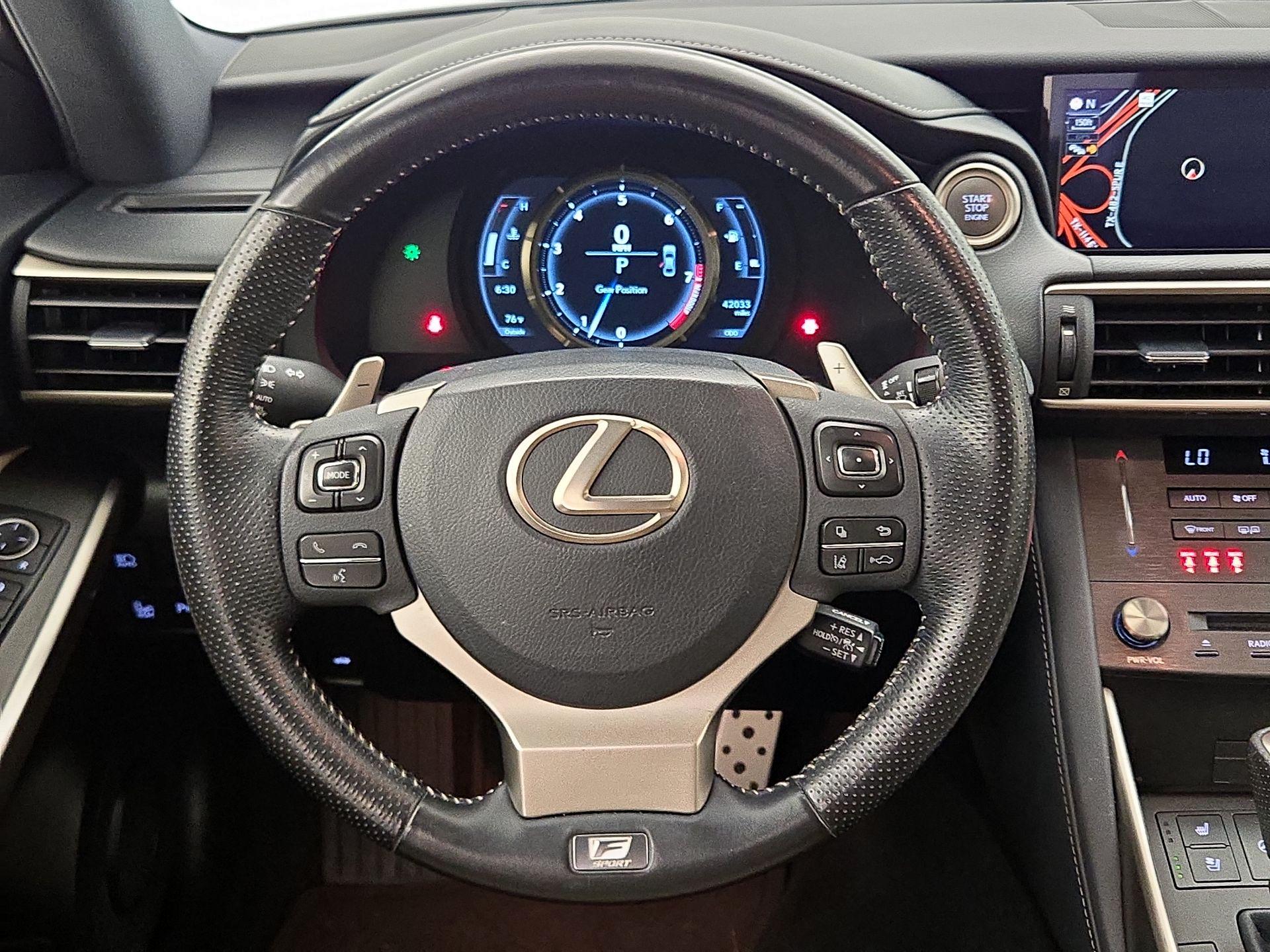 Thumbnail: 2019 Lexus IS - 10